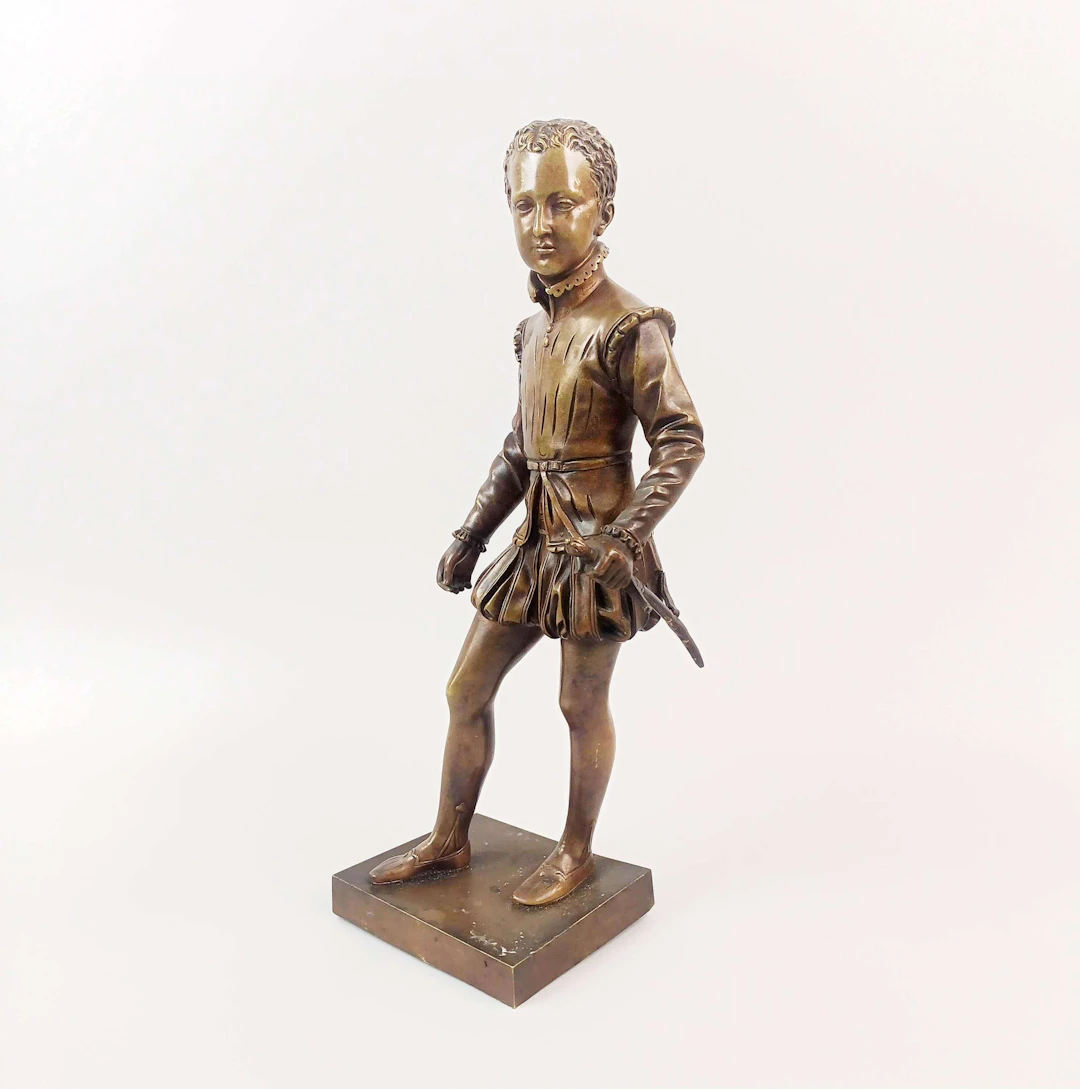 BRONZE KING CHARLES V FIGURE.