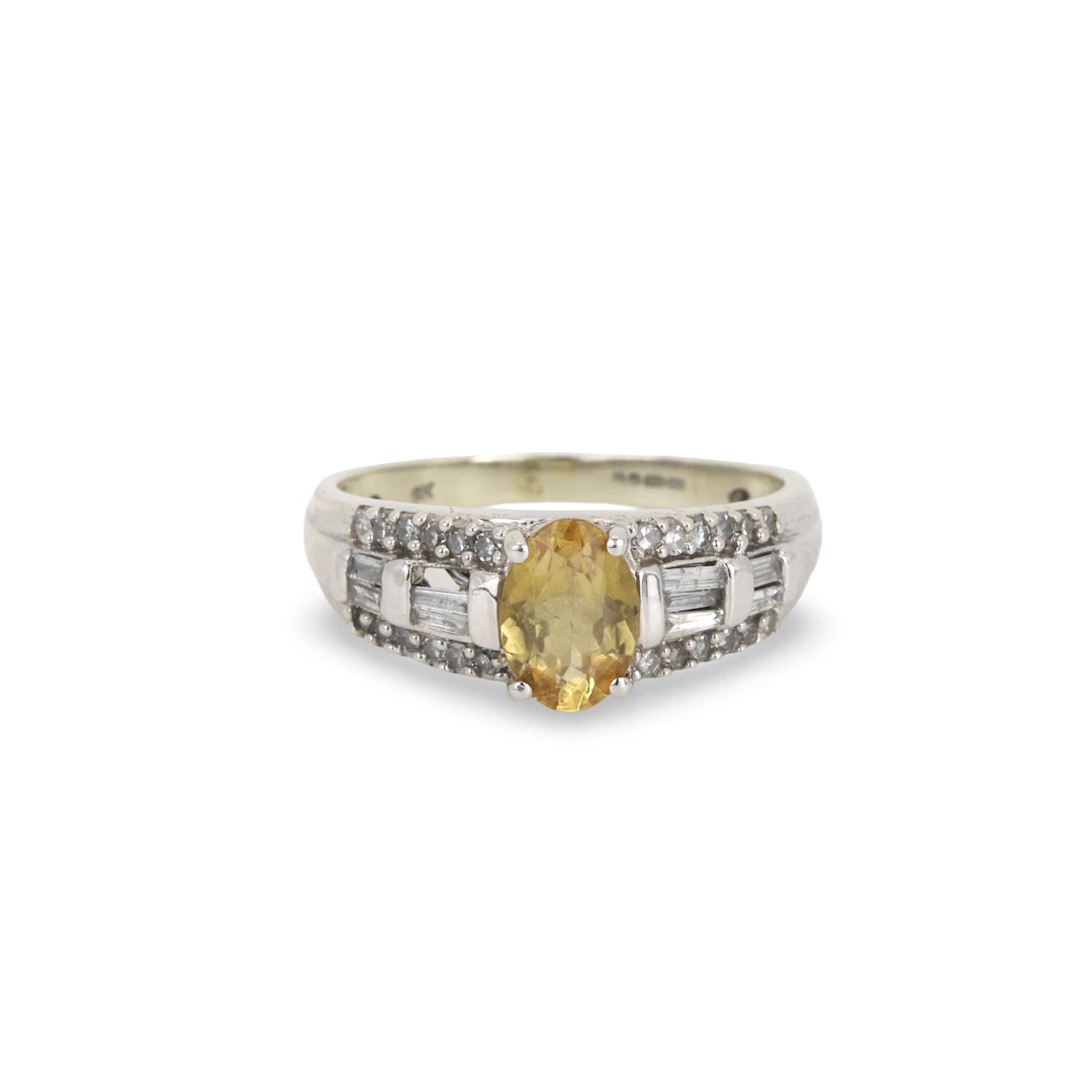 9CT GOLD CITRINE RING.