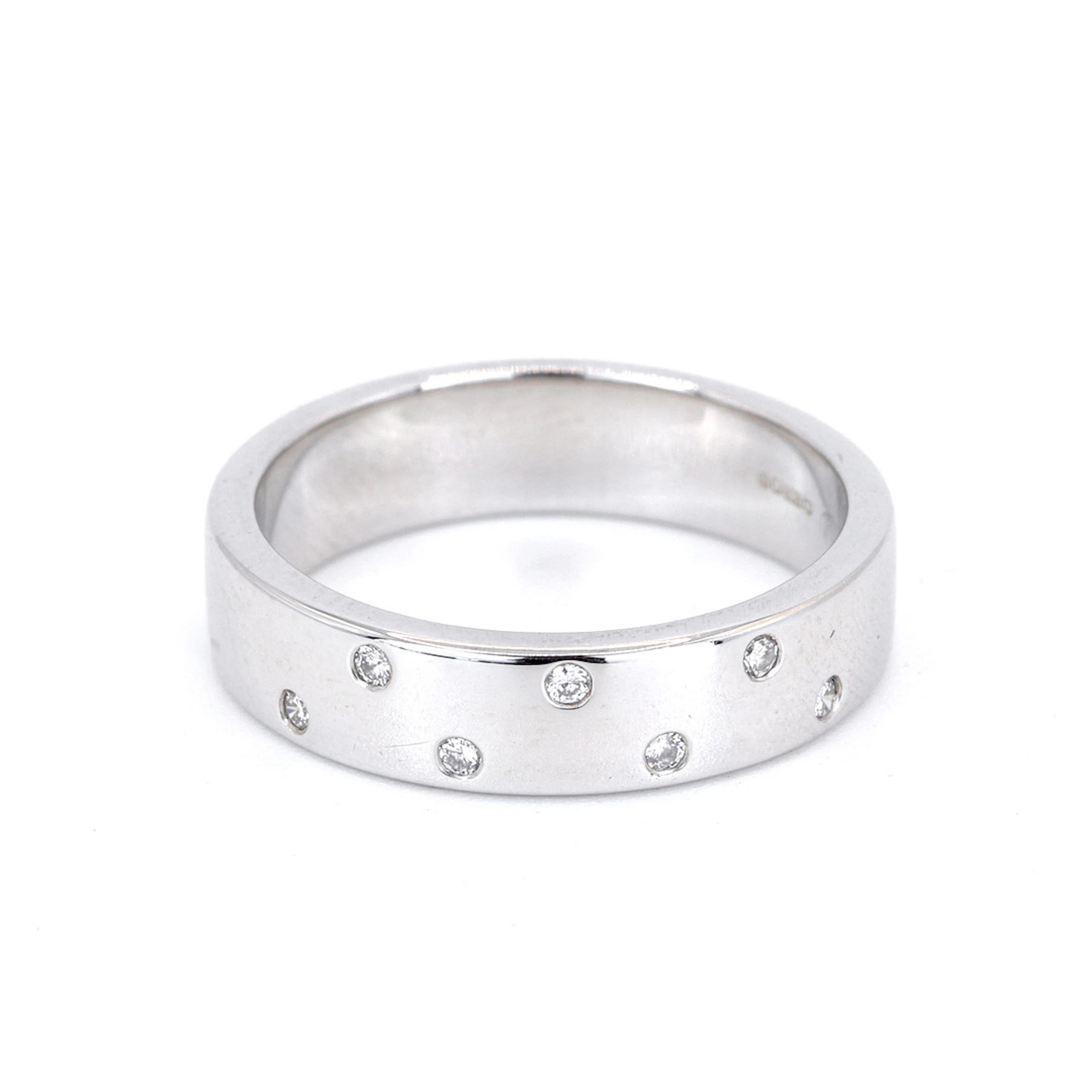 14CT GOLD DIAMOND RING.