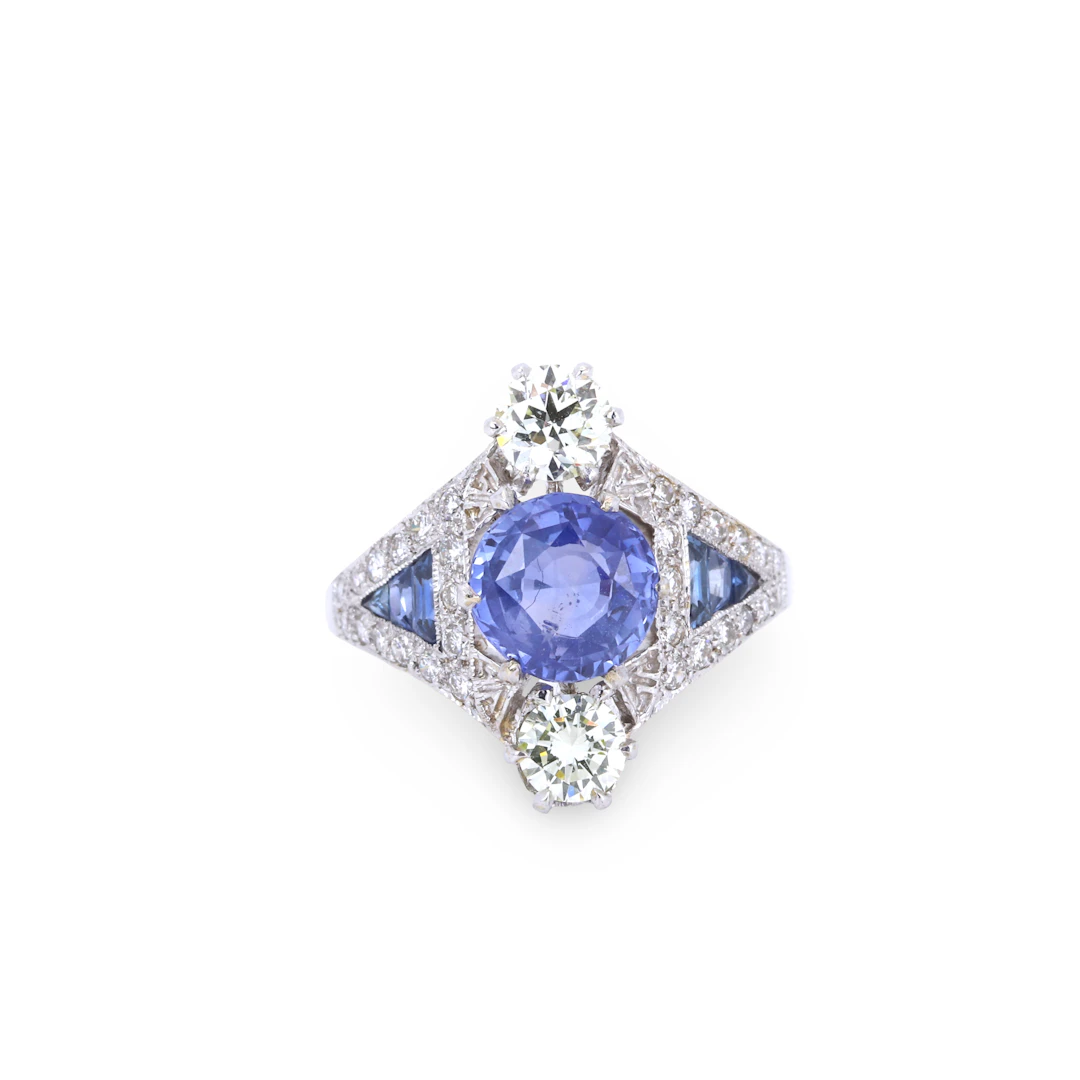 18CT GOLD DIAMOND & SAPPHIRE RING.