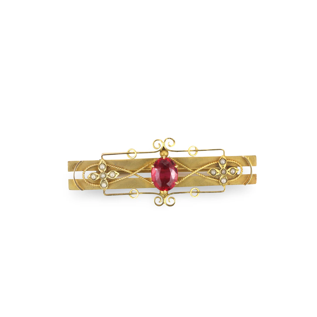 9CT GOLD TOURMALINE BROOCH.