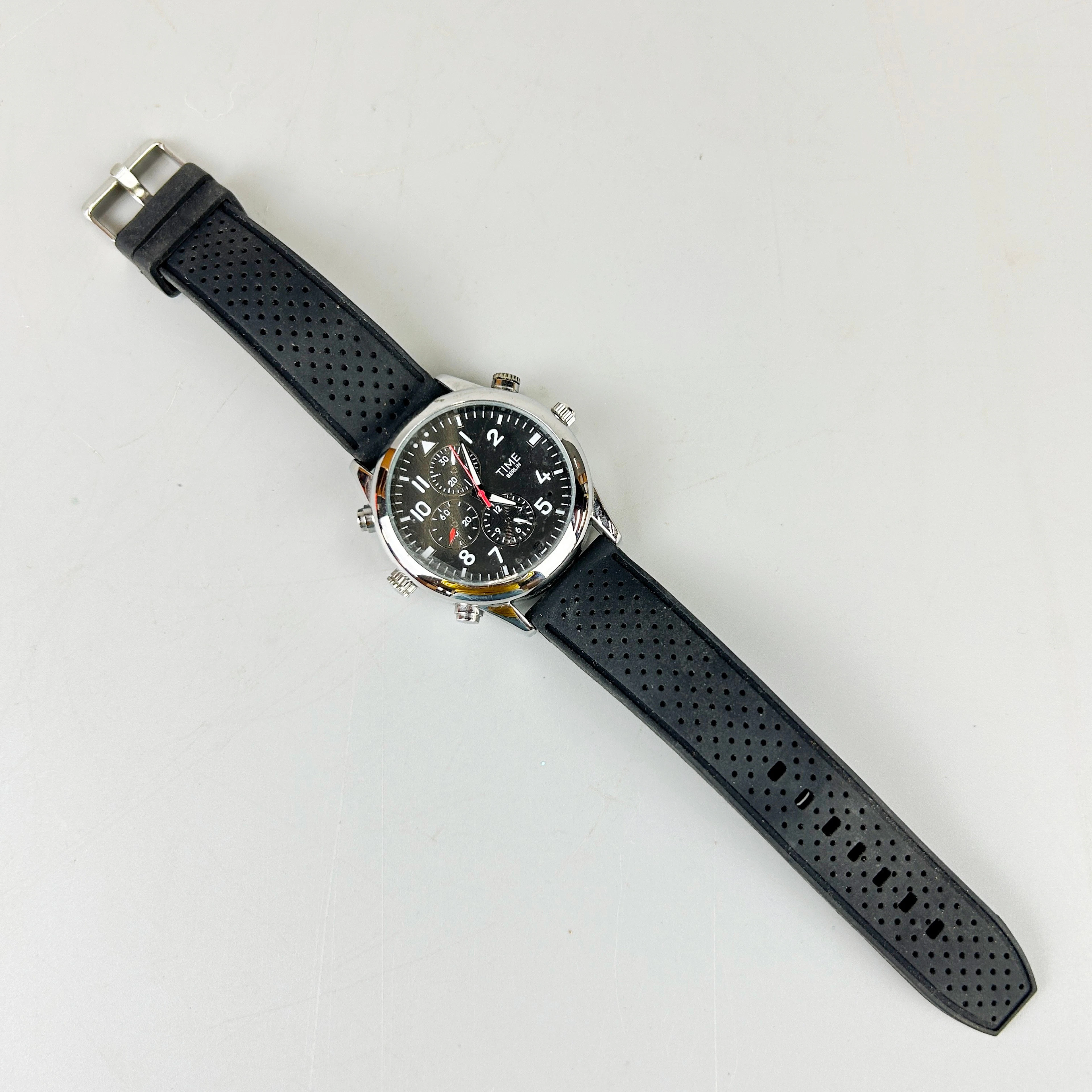 TIME BERLIN WRISTWATCH.