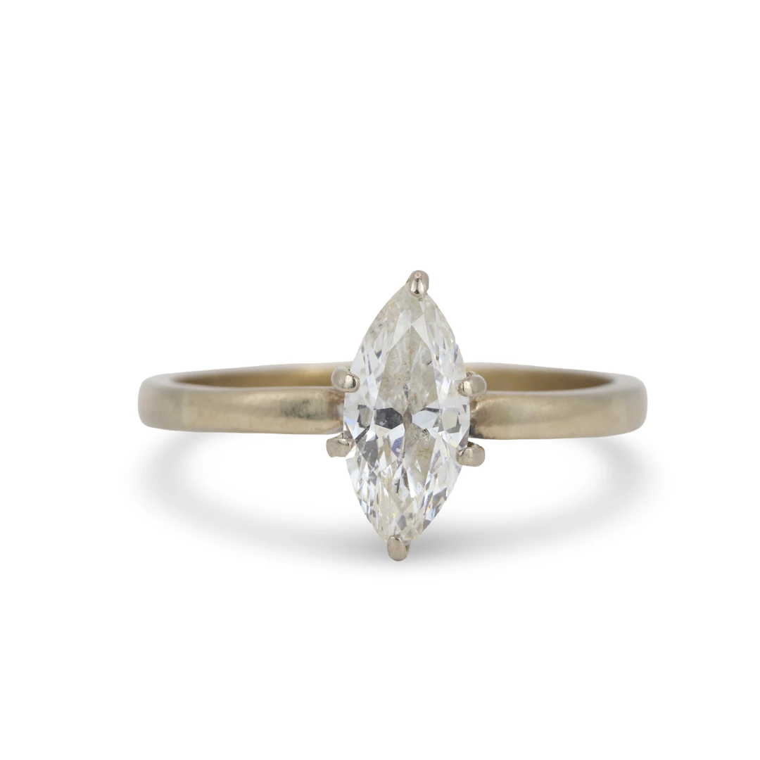 1CT DIAMOND SOLITAIRE RING.
