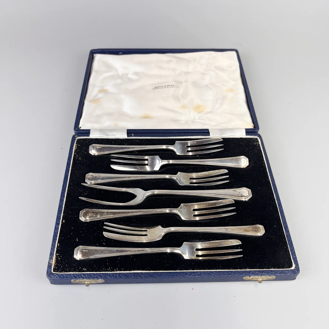 SILVER MAPPIN & WEBB CAKE FORK SET.