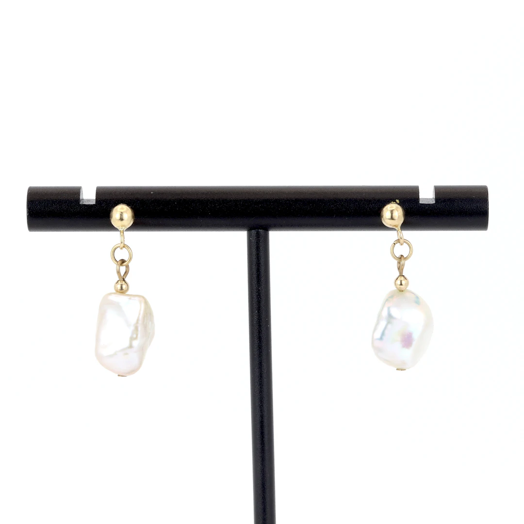 BAROQUE PEARL 9CT EARRINGS.