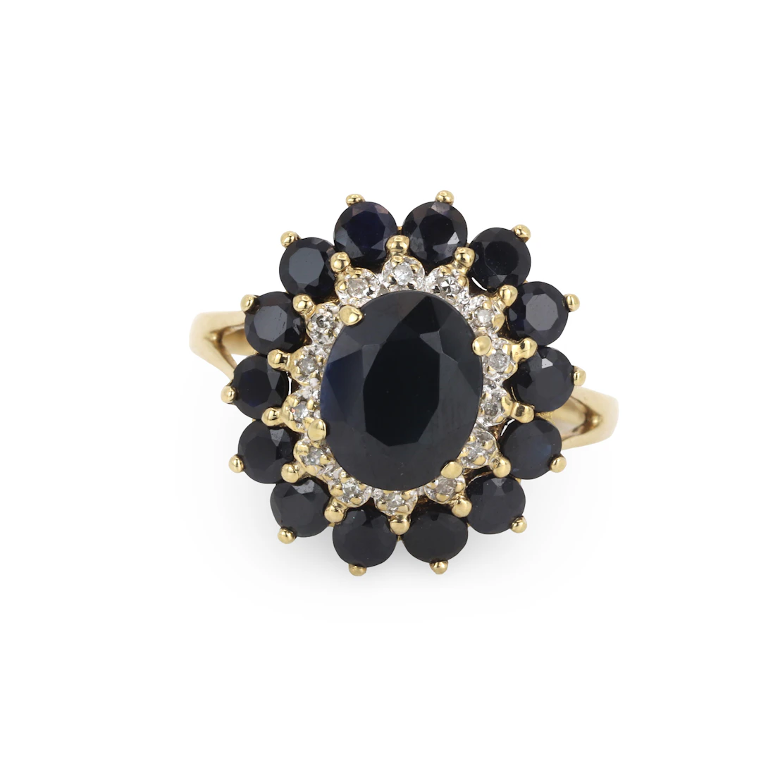 9CT GOLD SAPPHIRE & DIAMOND RING.