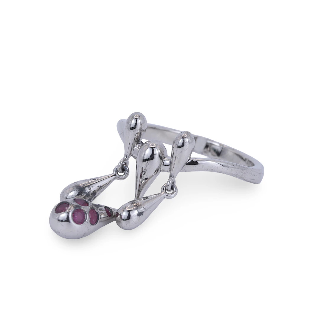 LUCY QUARTERMAINE SILVER RING.