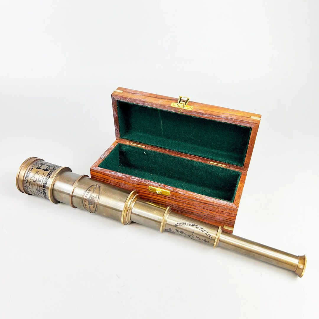 BRASS REPRODUCTION TELESCOPE.