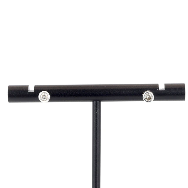 9CT DIAMOND STUD EARRINGS.
