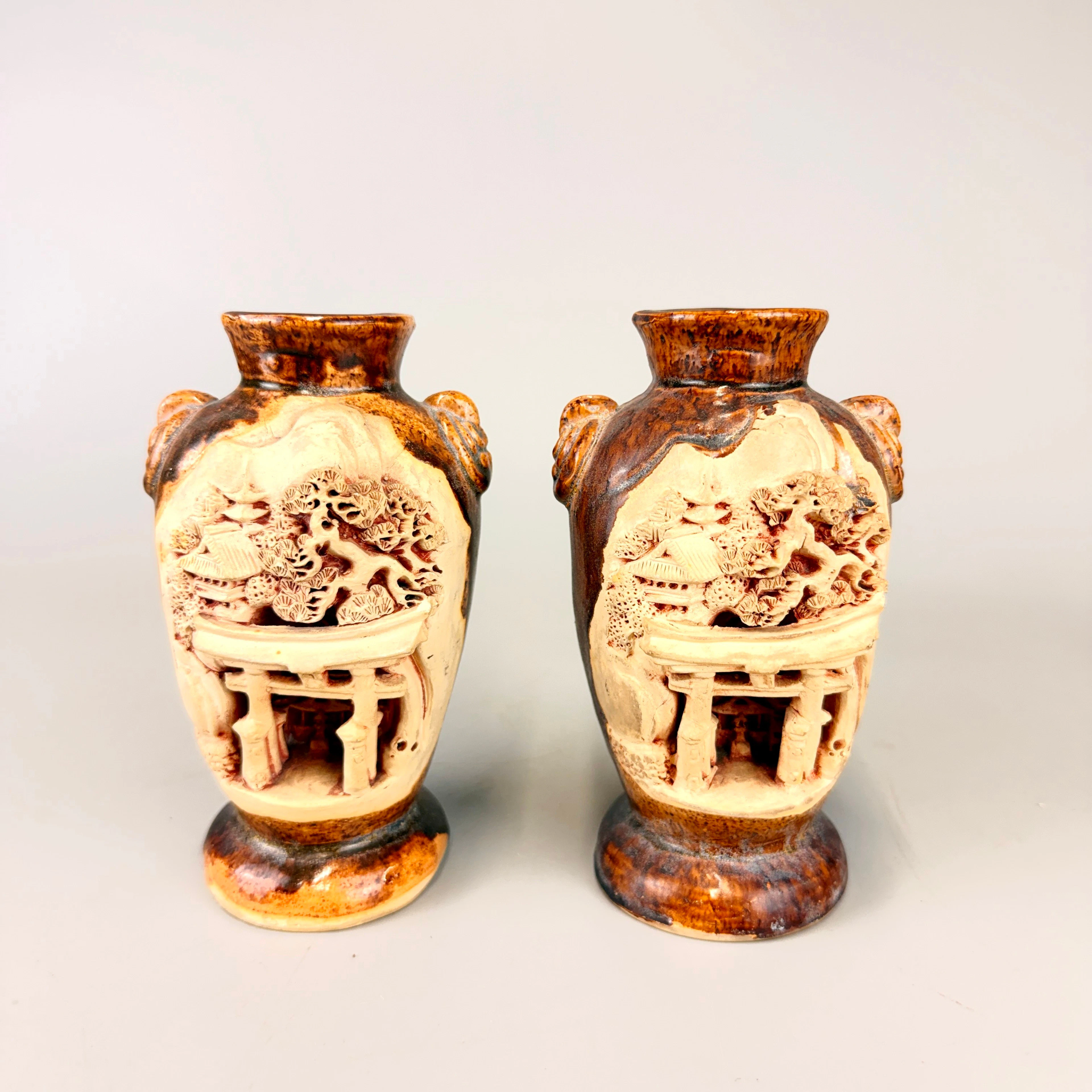 PAIR OF JAPANESE BANKO WARE VASES.