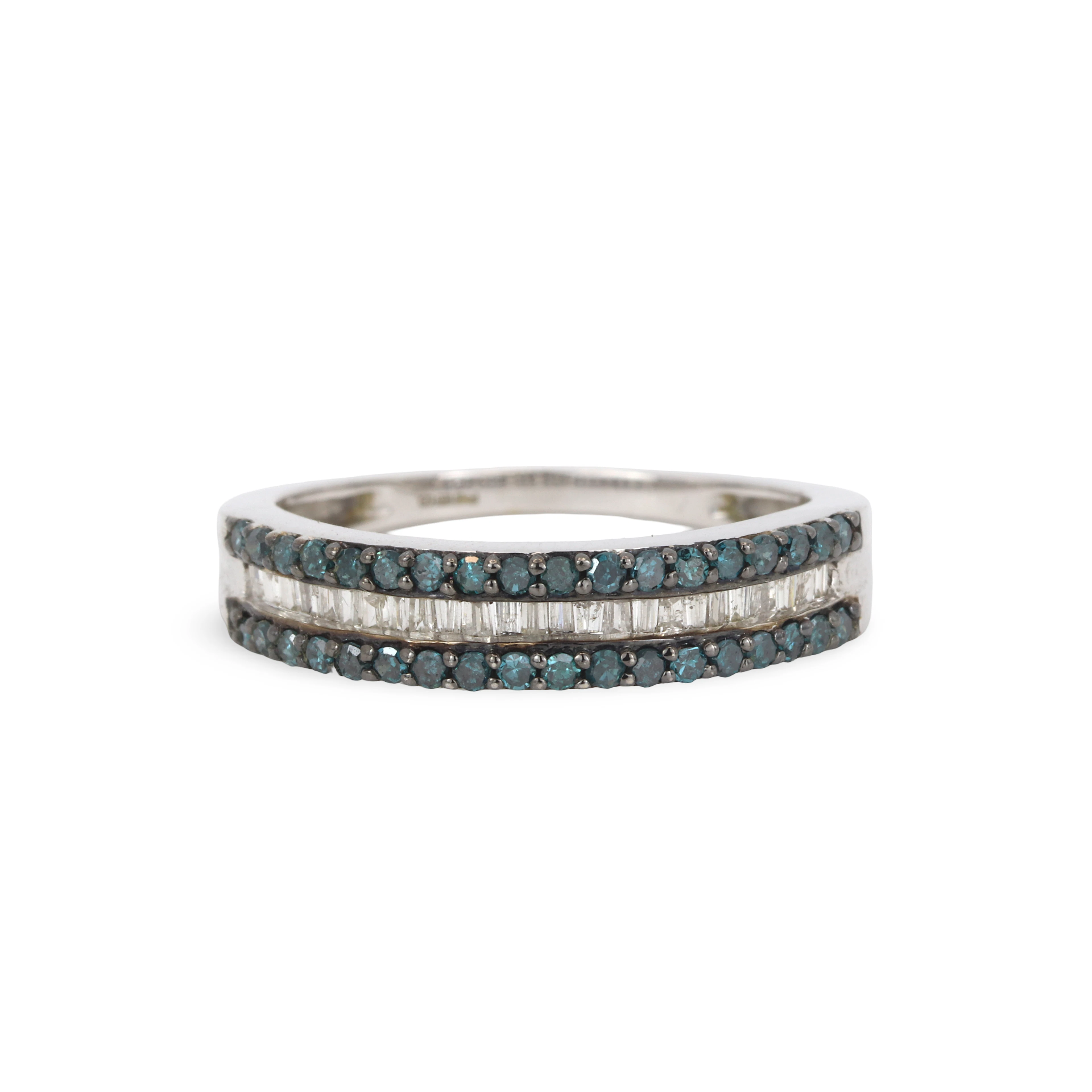 FANCY BLUE DIAMOND 9CT RING.