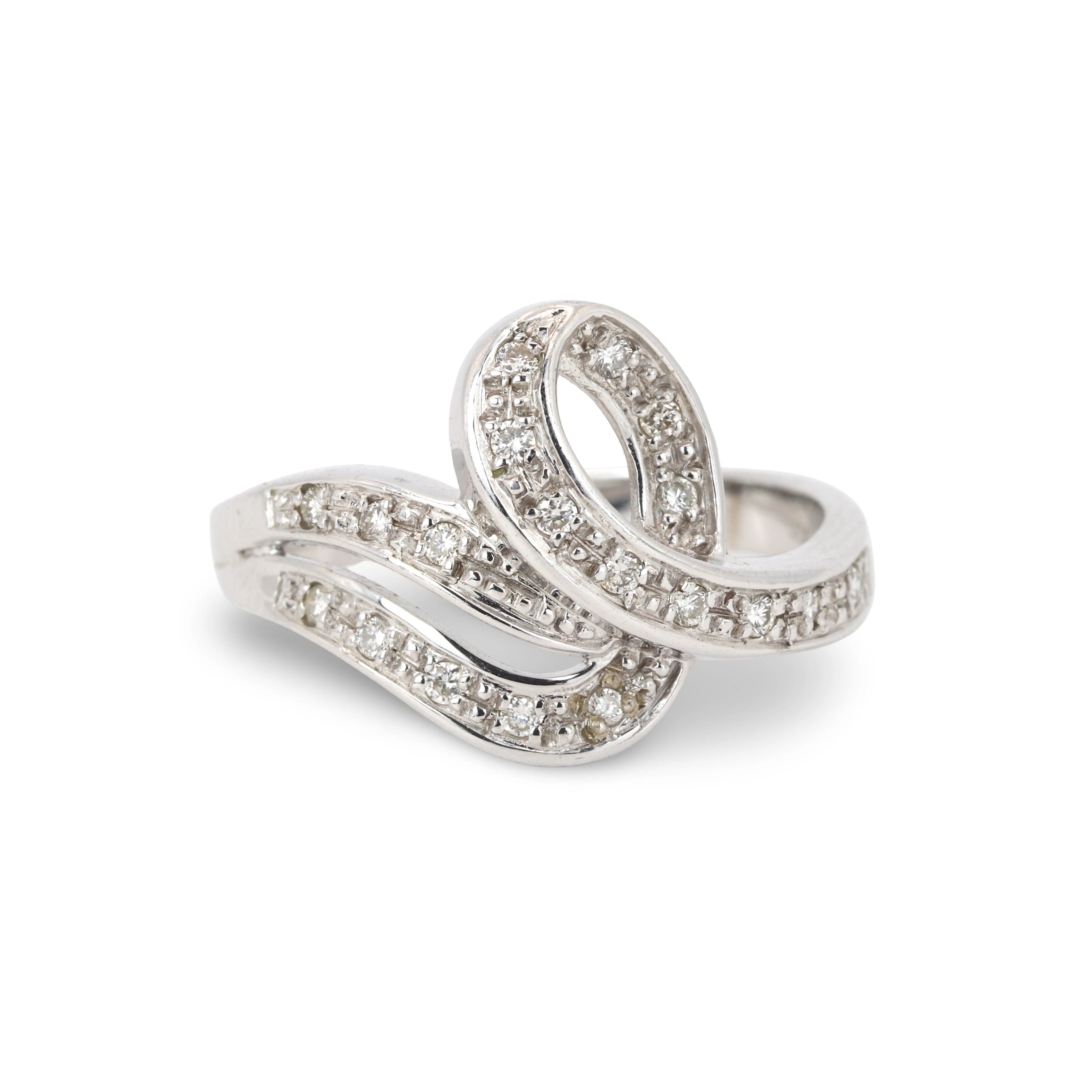 9CT DIAMOND SET RING.