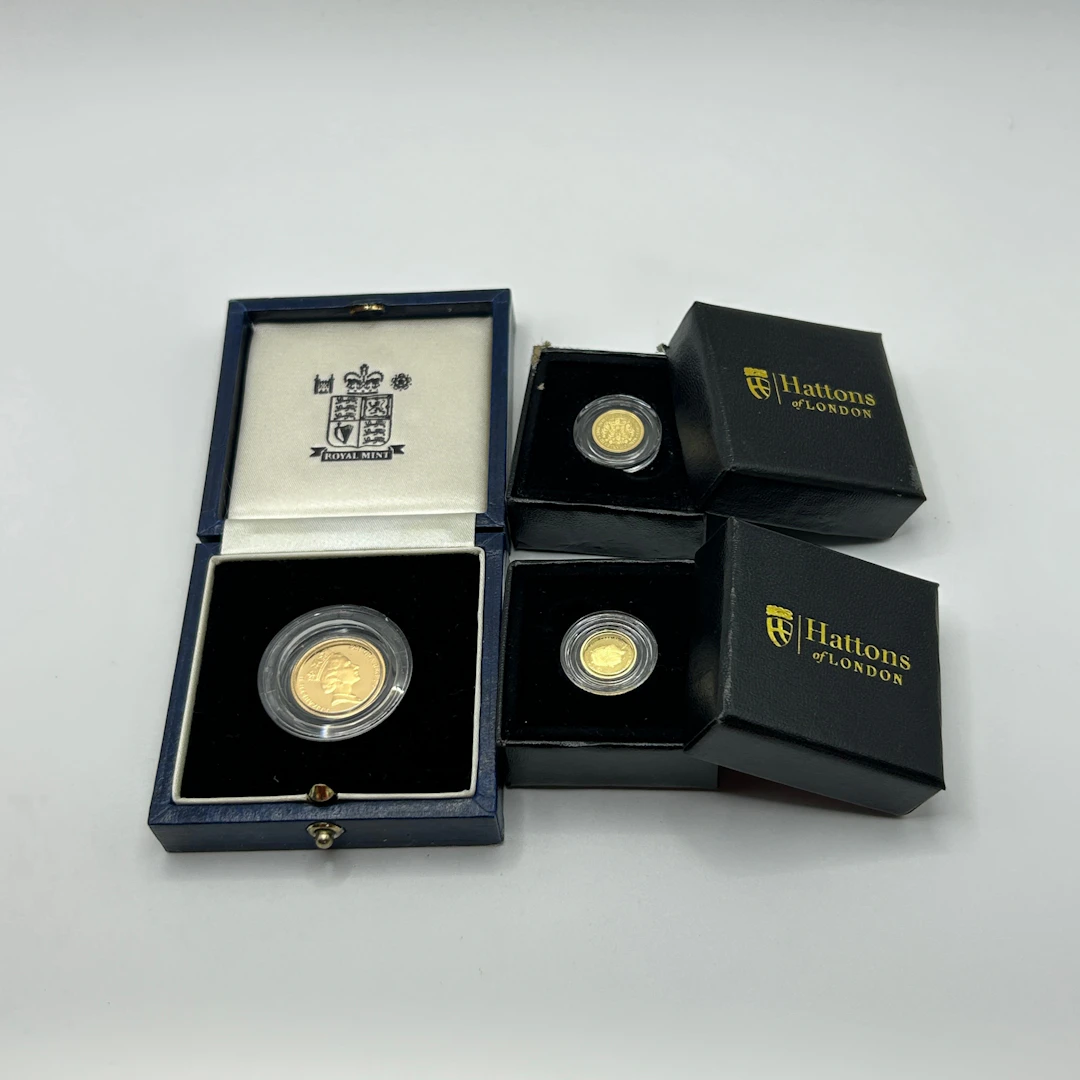 1997 HALF SOVEREIGN AND 2 x 1/8 SOVEREIGNS.