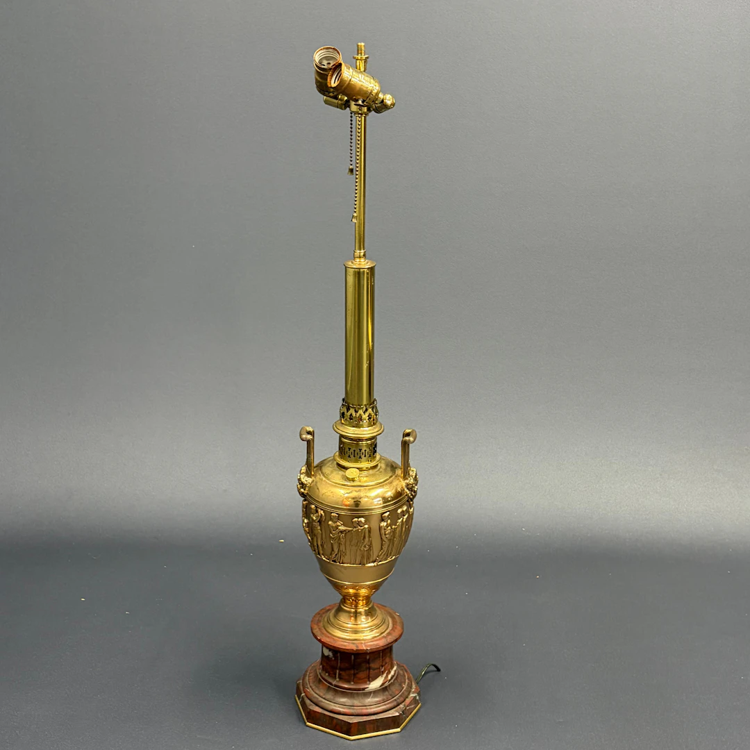 19THC BRONZE TABLE LAMP.