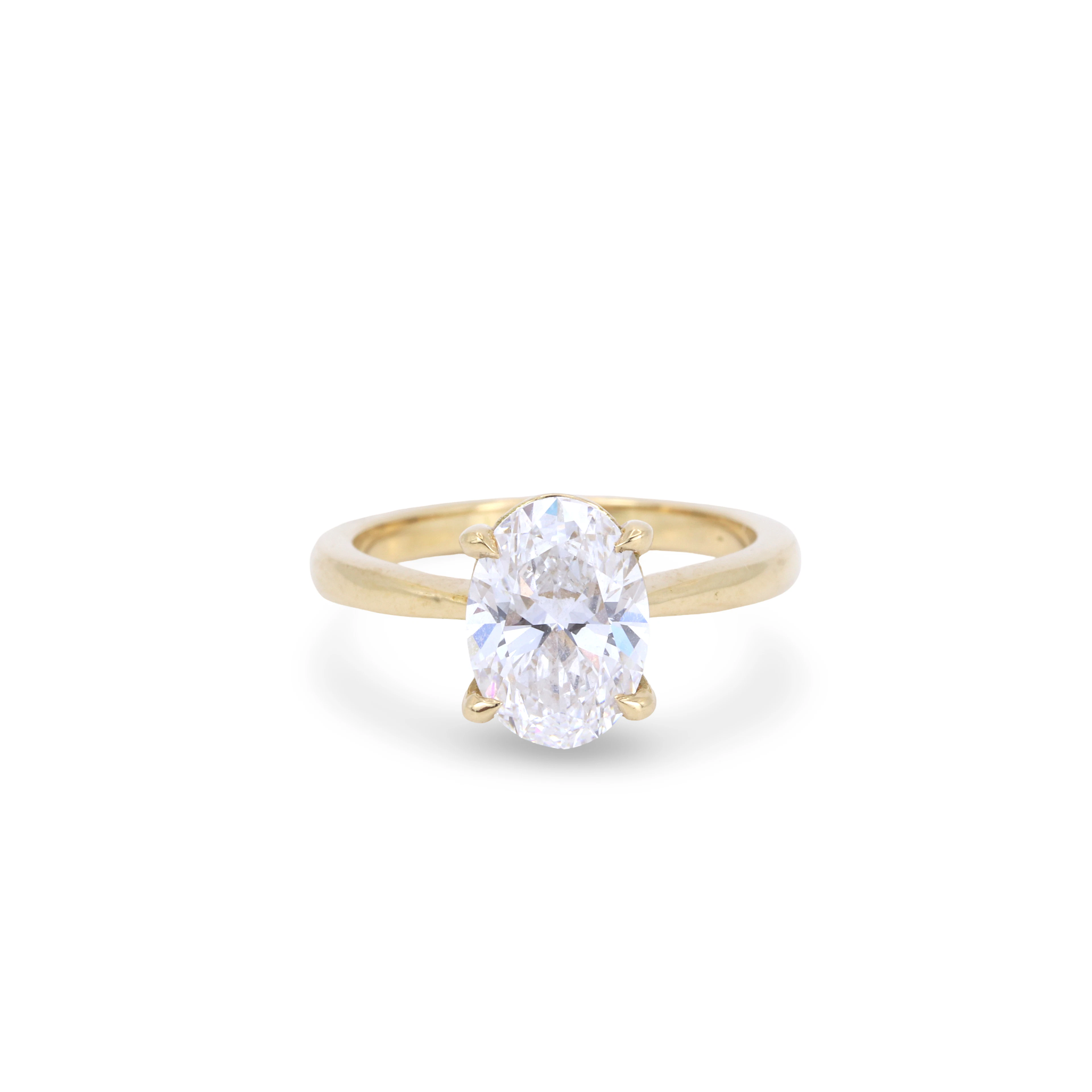 18CT GOLD 1.54CT LAB DIAMOND RING.