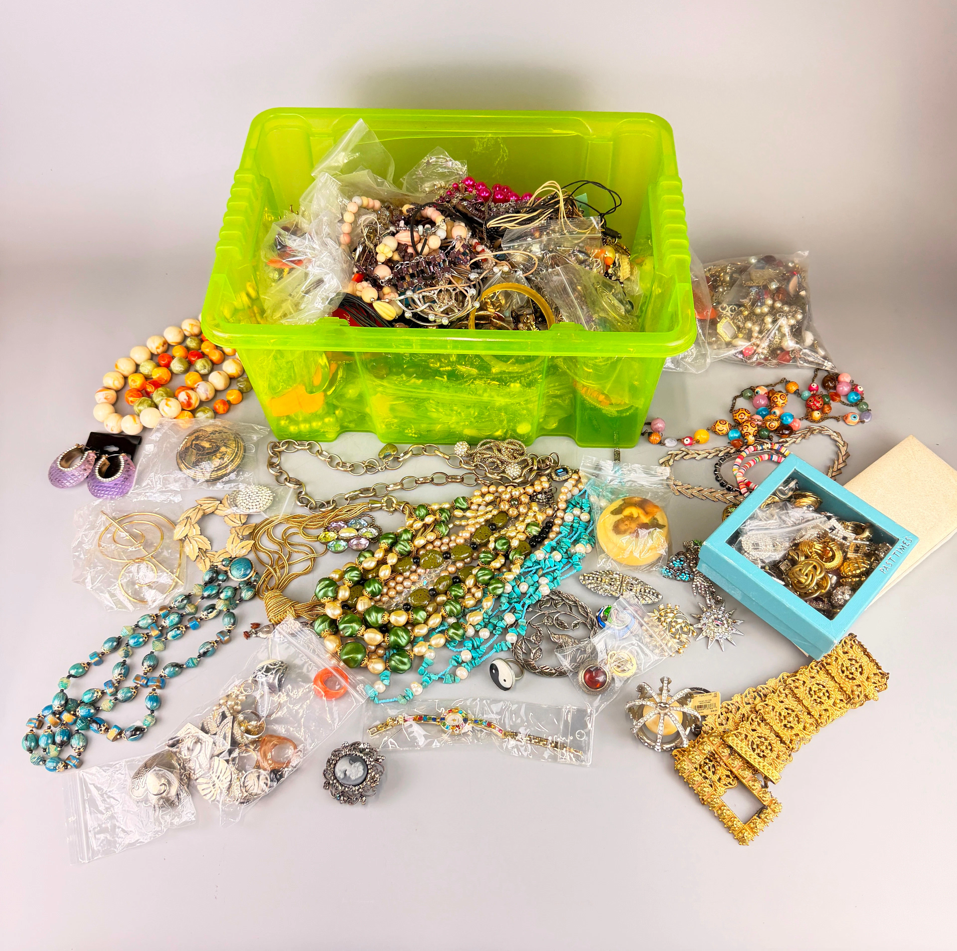 QTY COSTUME JEWELLERY.