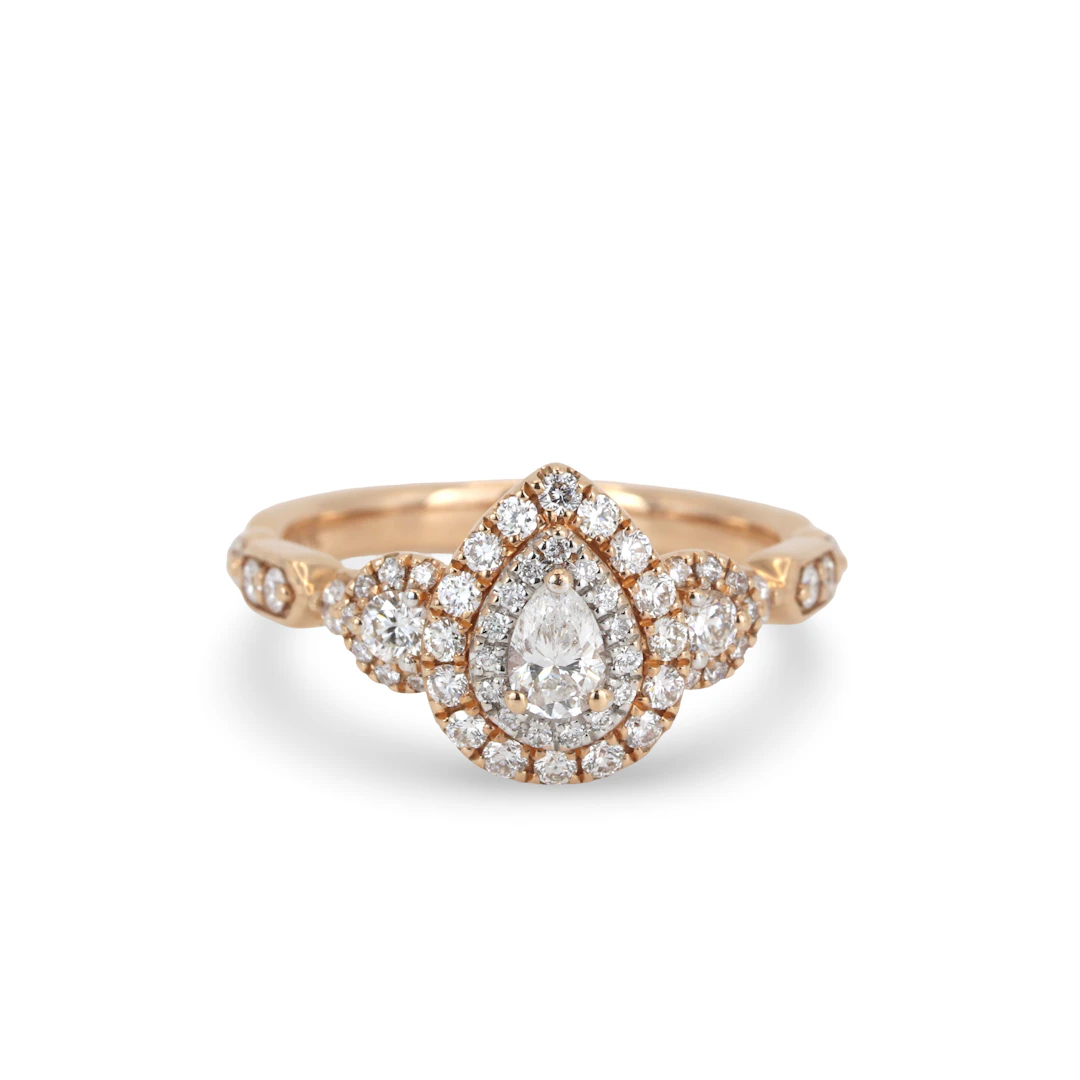 18CT (0.8CT) DIAMOND RING.
