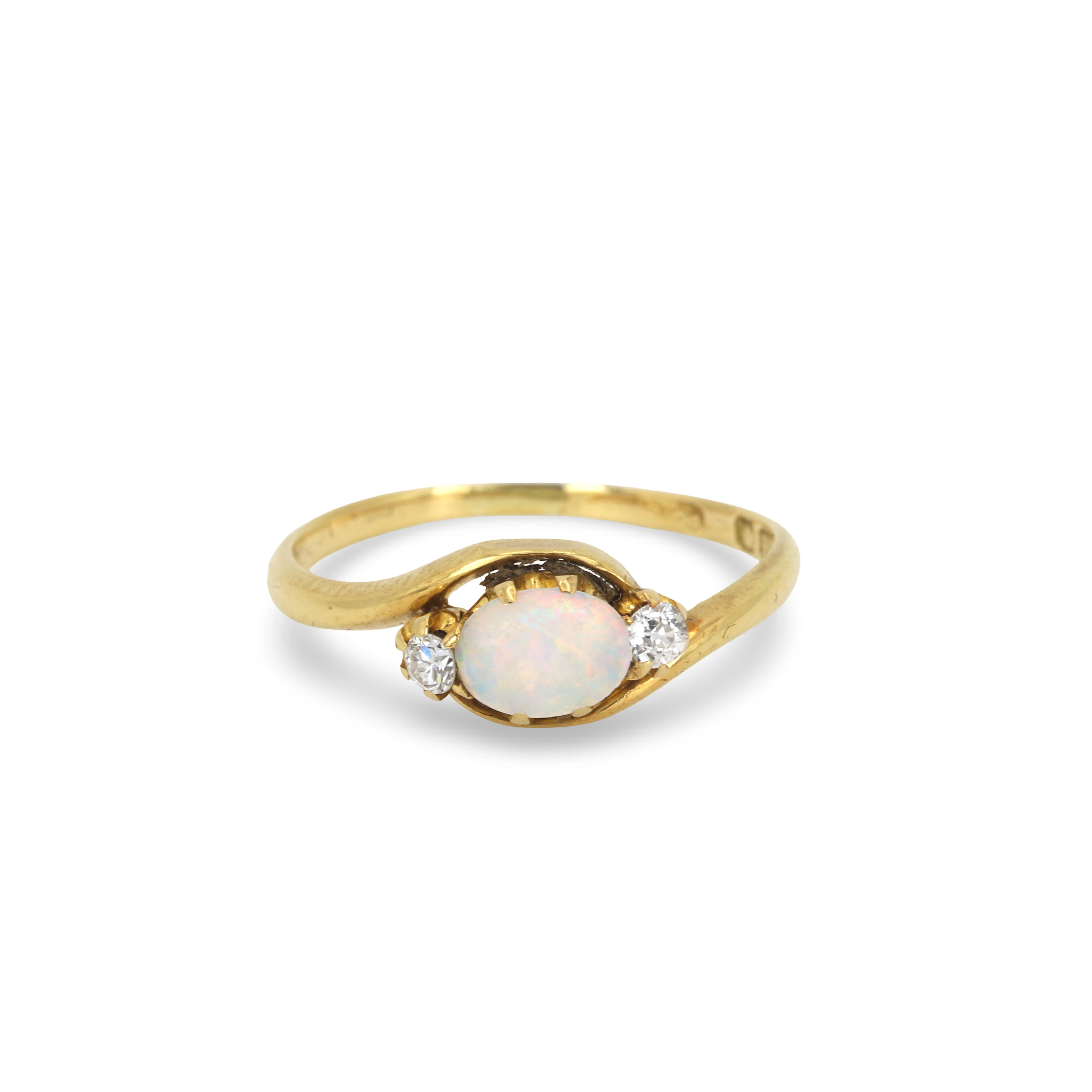 18CT GOLD OPAL & DIAMOND RING.