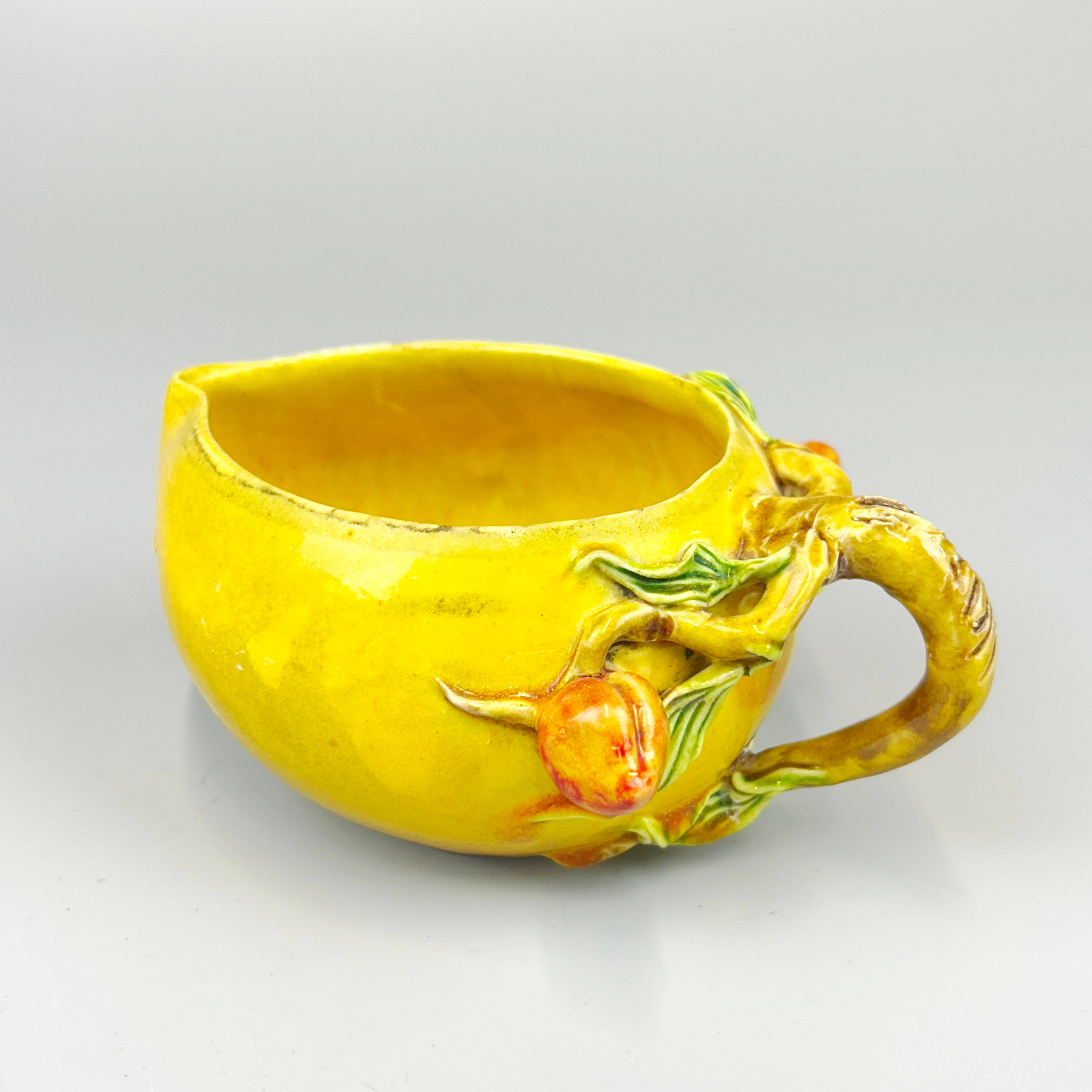 CHINESE PORCELAIN PEACH CUP.