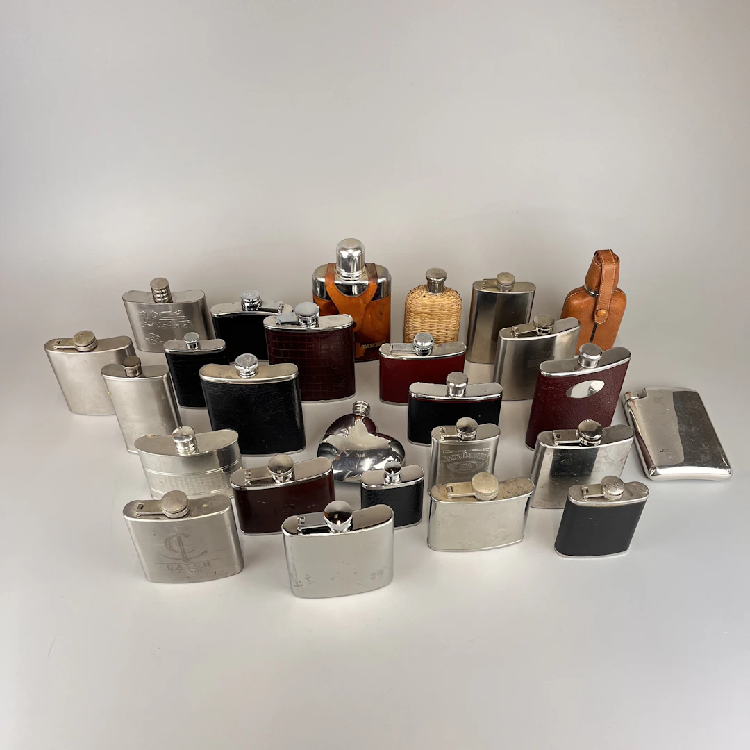MIXED HIP FLASKS.