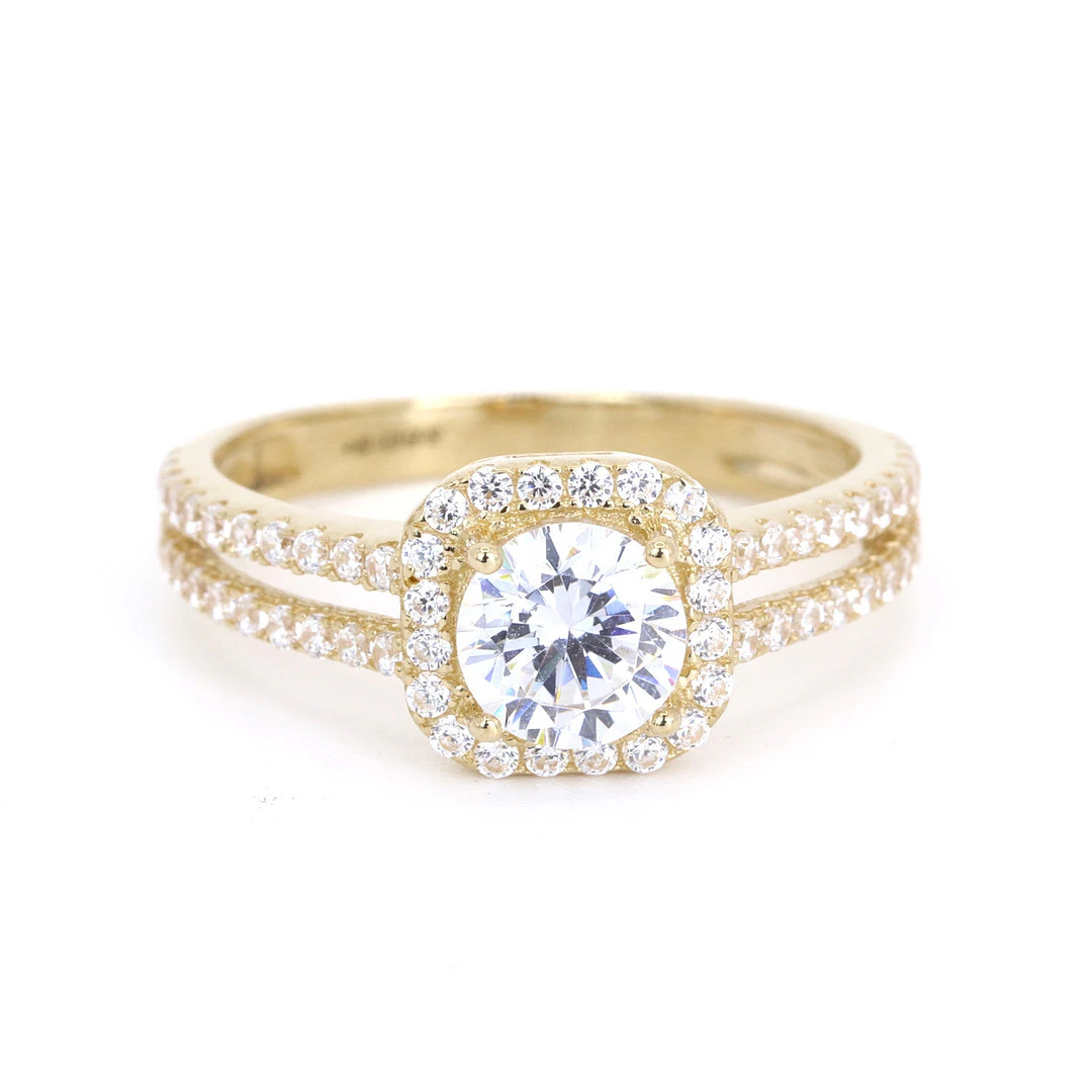 18CT GOLD 'CZ' RING.