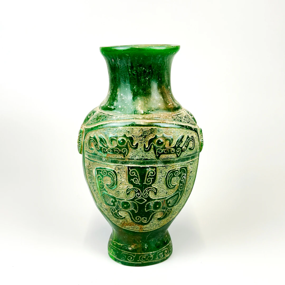 CHINESE FAUX JADE VASE.