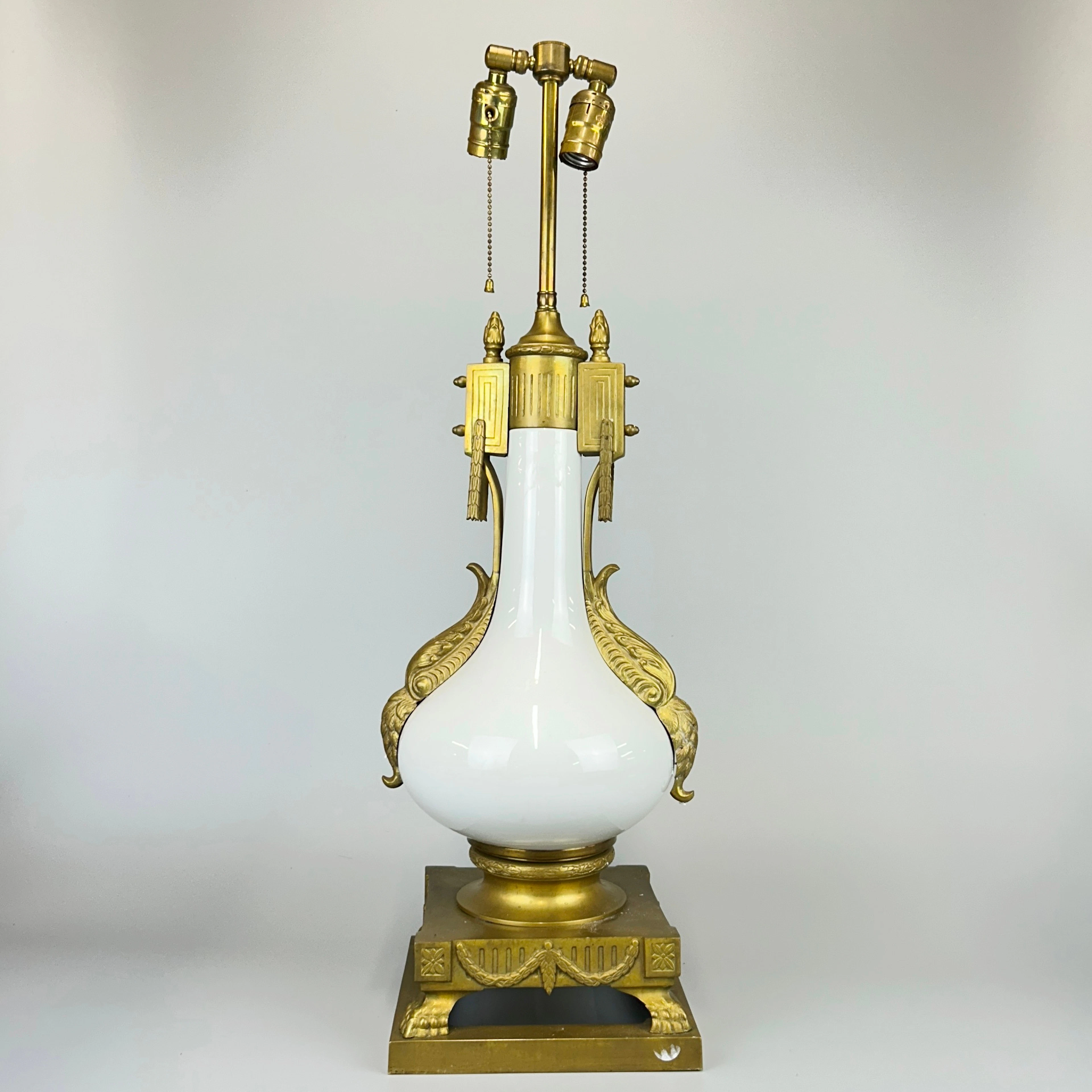 BRONZE & PORCELAIN TABLE LAMP.