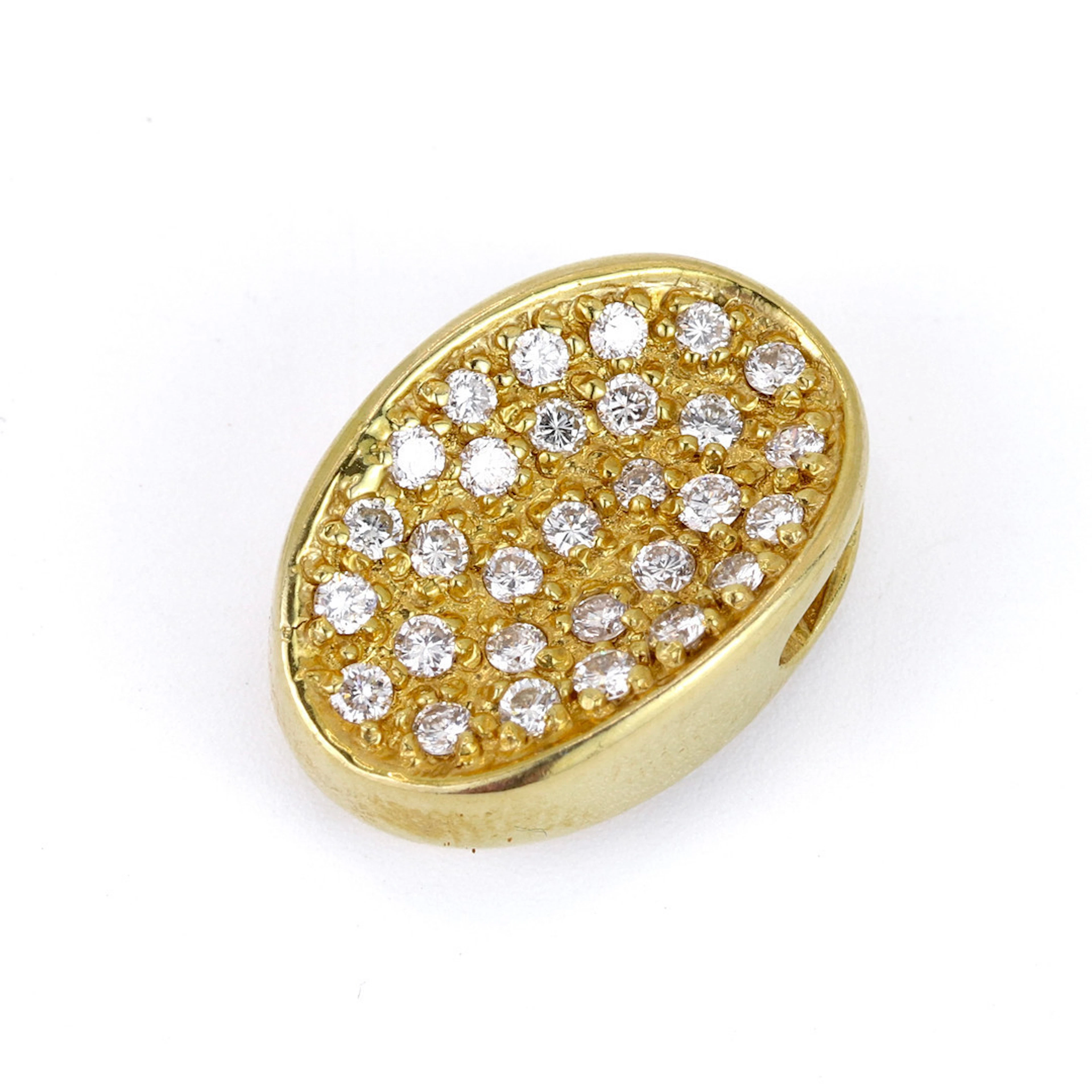 18CT DIAMOND PENDANT.