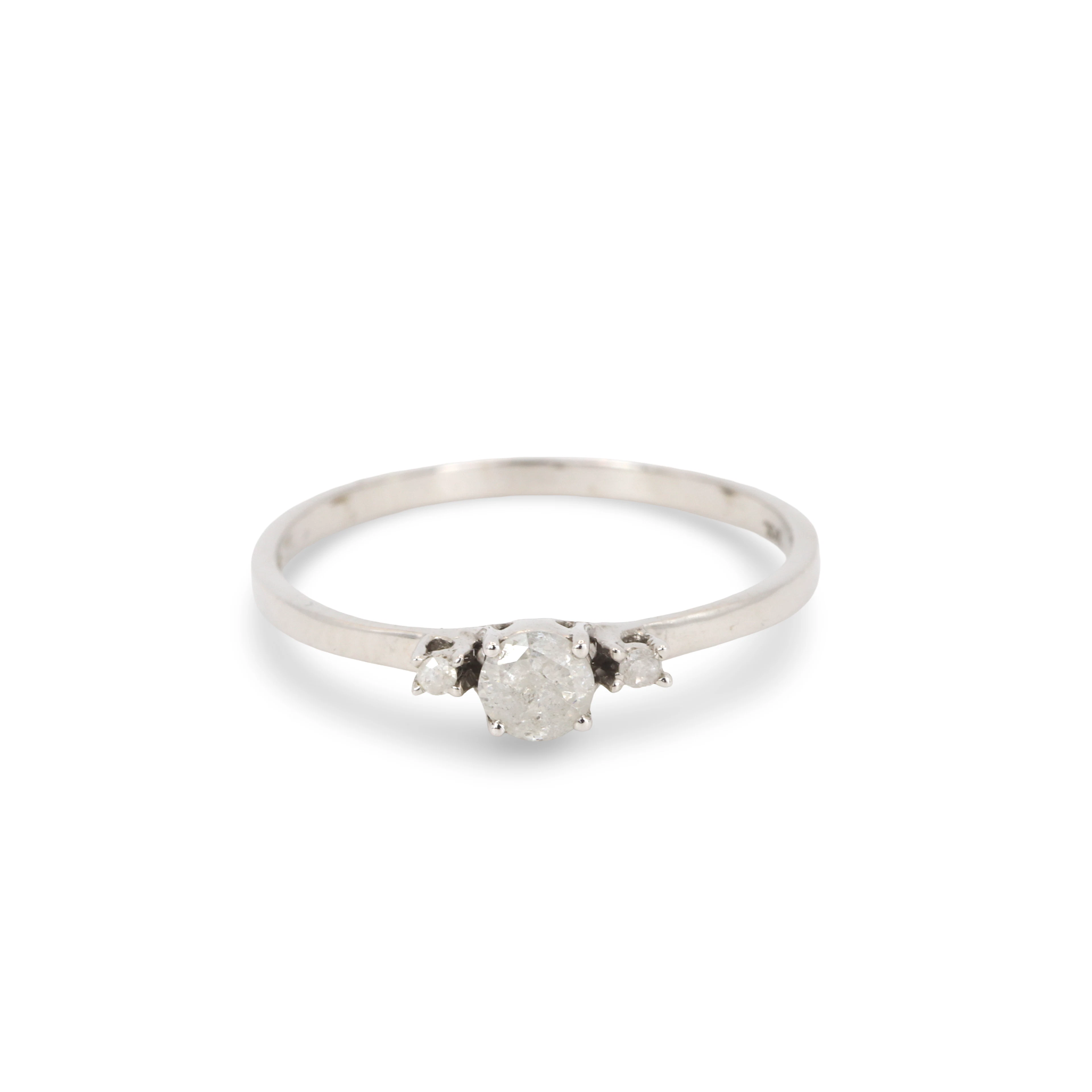 9CT WHITE GOLD THREE DIAMOND RING.