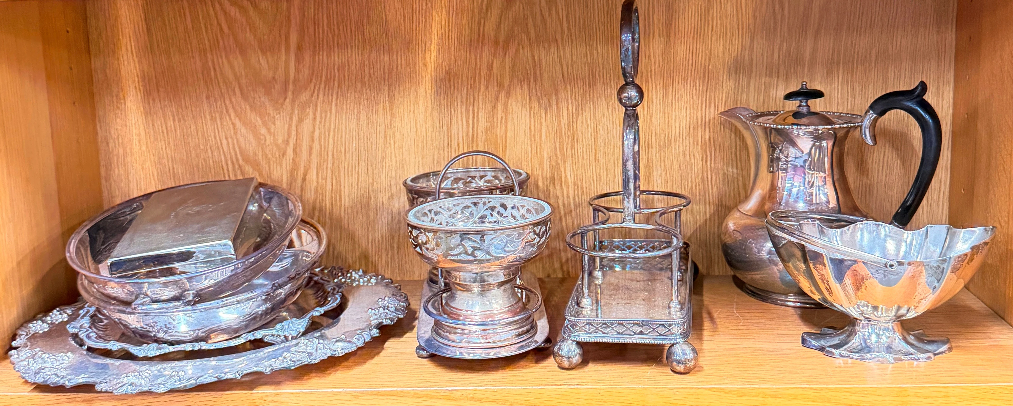 QTY. OF MIXED SILVER PLATE.