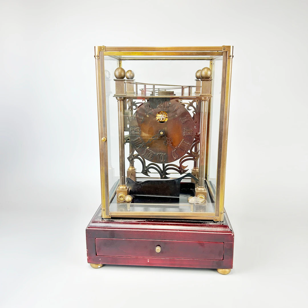 ROLLING BALL PRESSURE CLOCK.