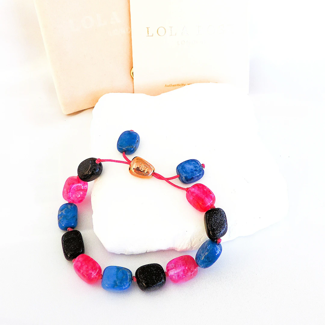 LOLA ROSE LONDON SANDSTONE & QUARTZ GEMSTONE BRACELET.
