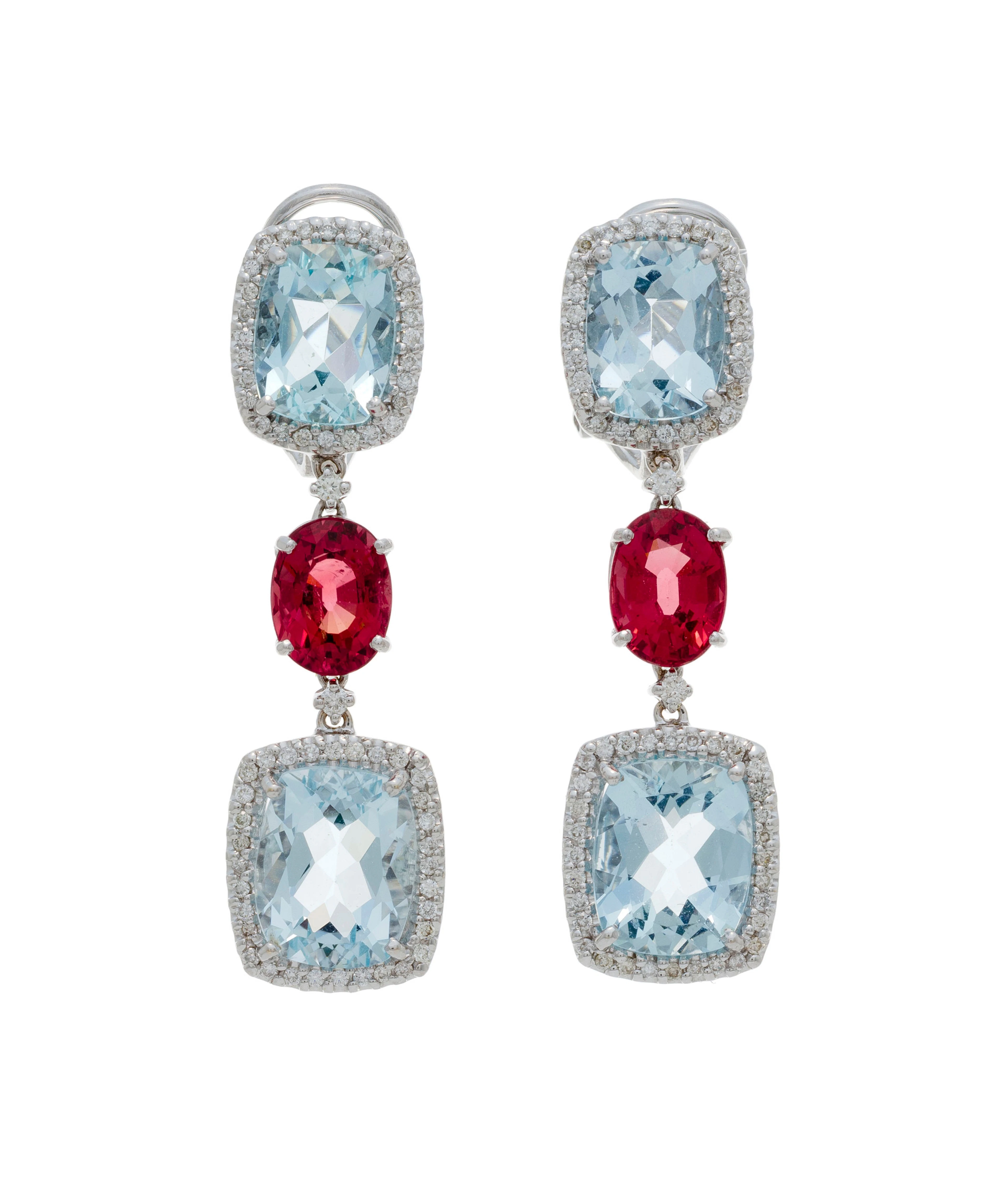 Paire de clips d'oreilles en or gris 750 sertis d'aigues-marines