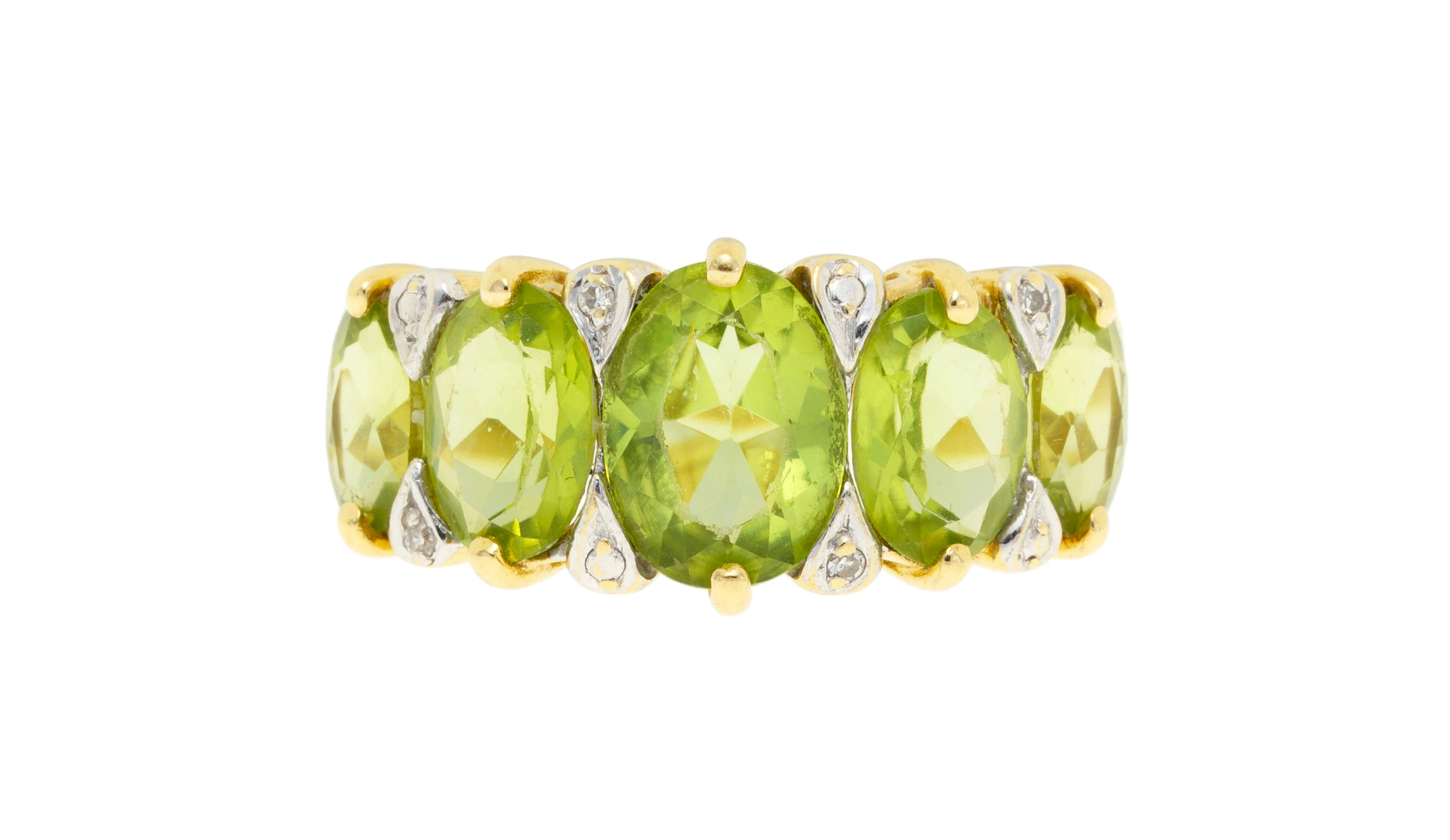 Bague or 750 sertie de péridots taille ovale en chute alternés de