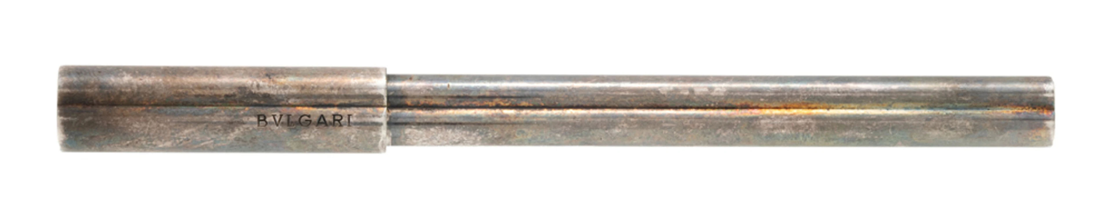 Bulgari, stylo bille en argent, signé, long. 14 cm