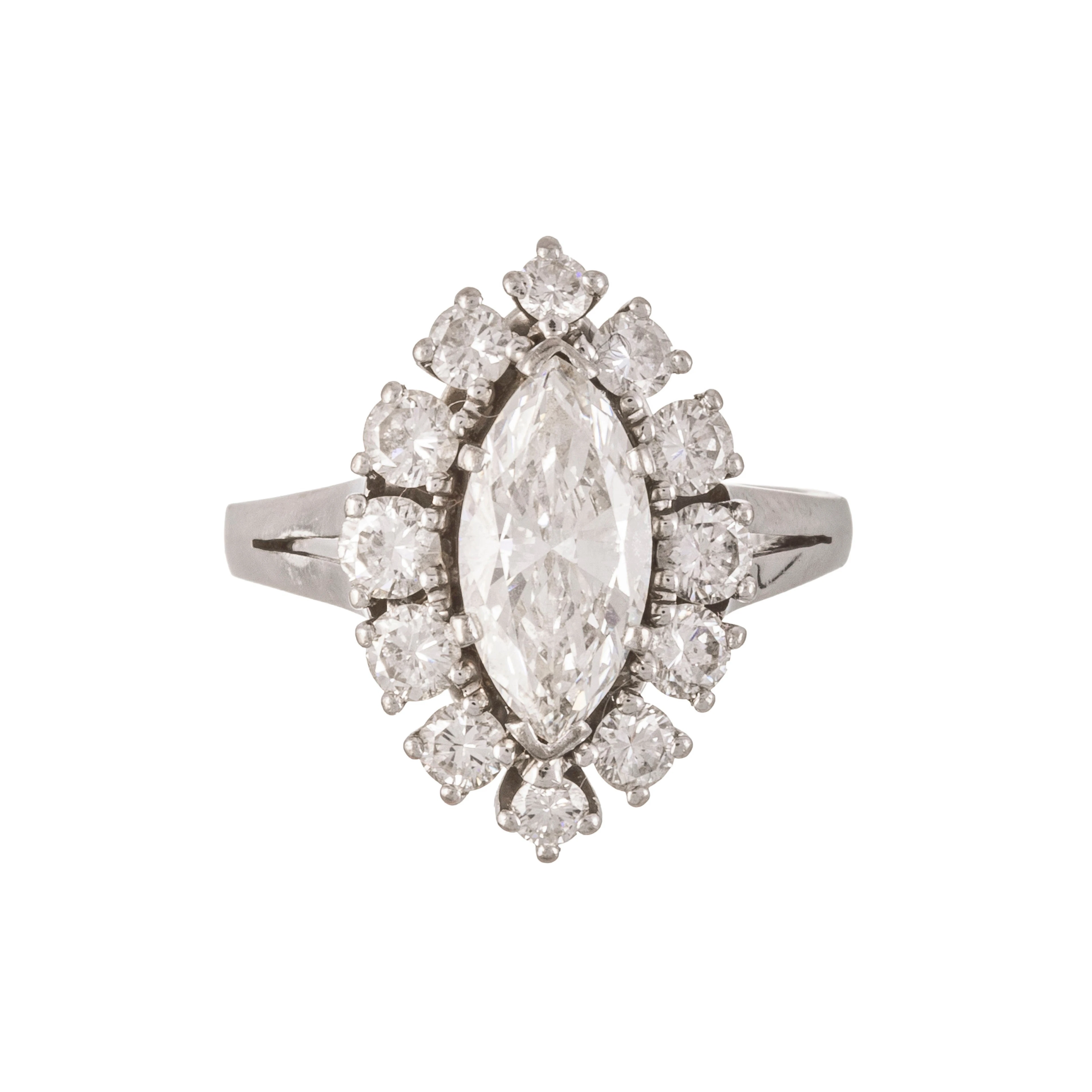 Bague or gris 750 sertie d'un diamant taille marquise (env. 1.2 ct)