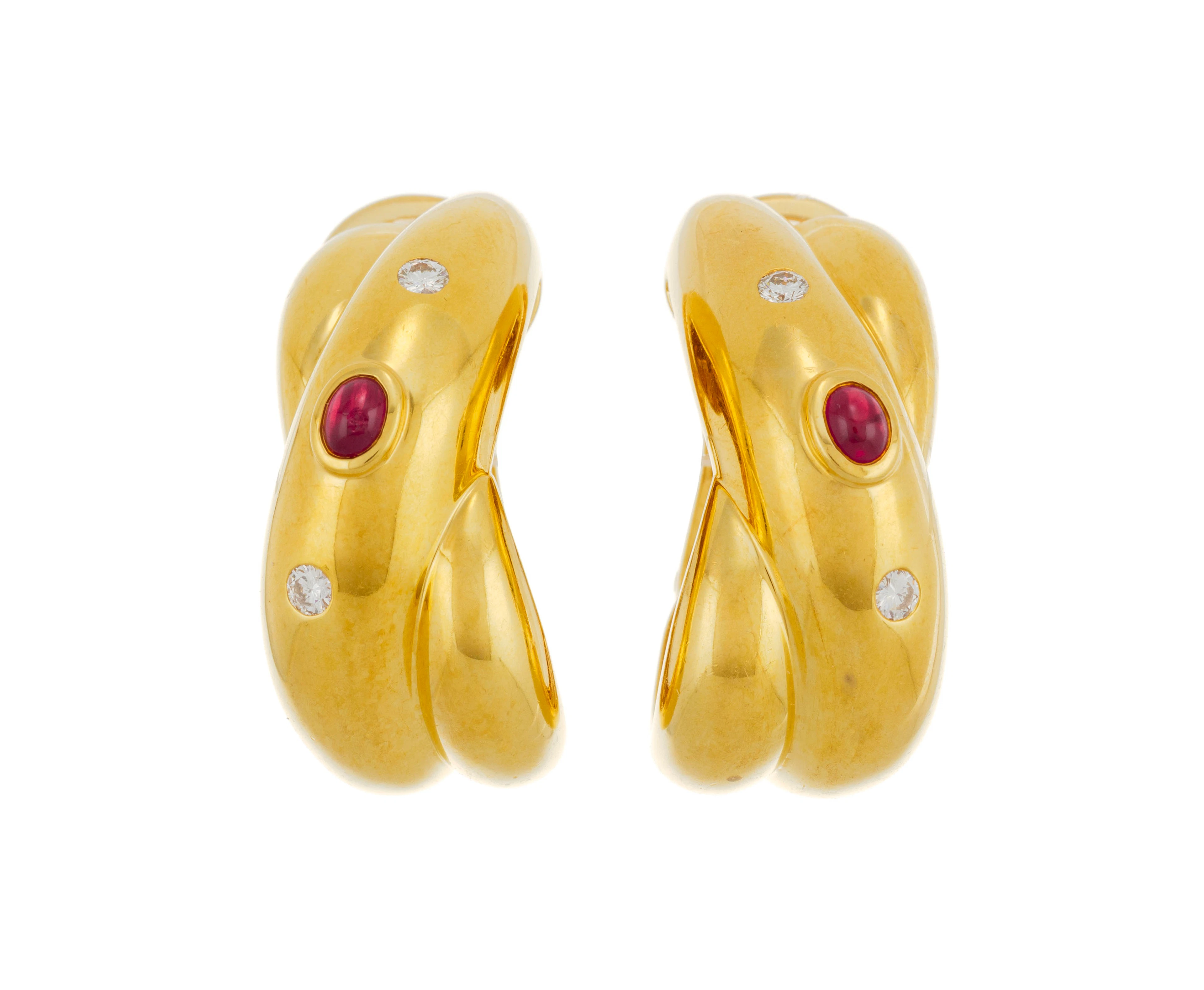 Cartier, paire de boucles d'oreilles croisées or 750 serties de cabochons