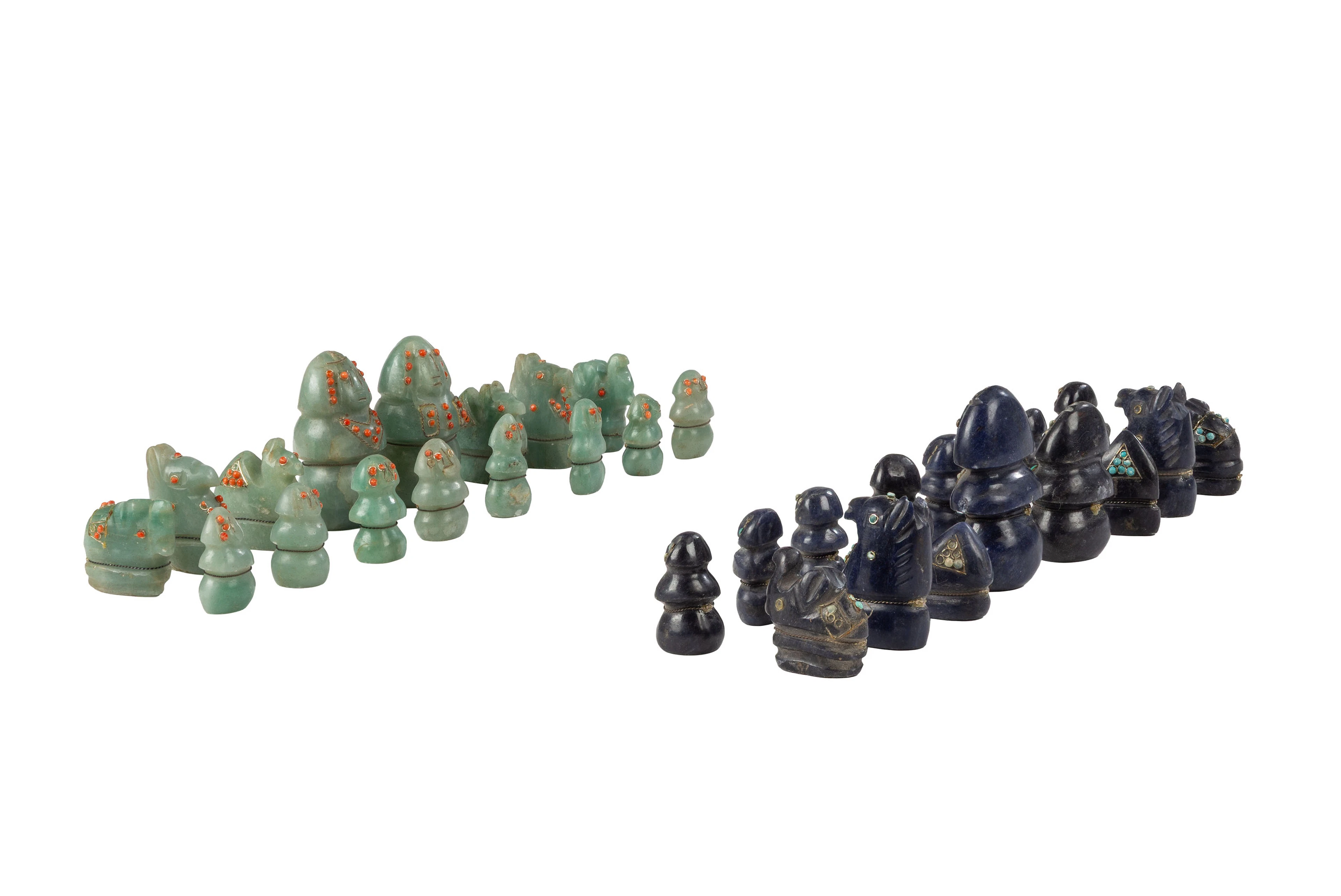 Jeu d'échecs avec pions en pierre dure, complet, dans coffret en bois