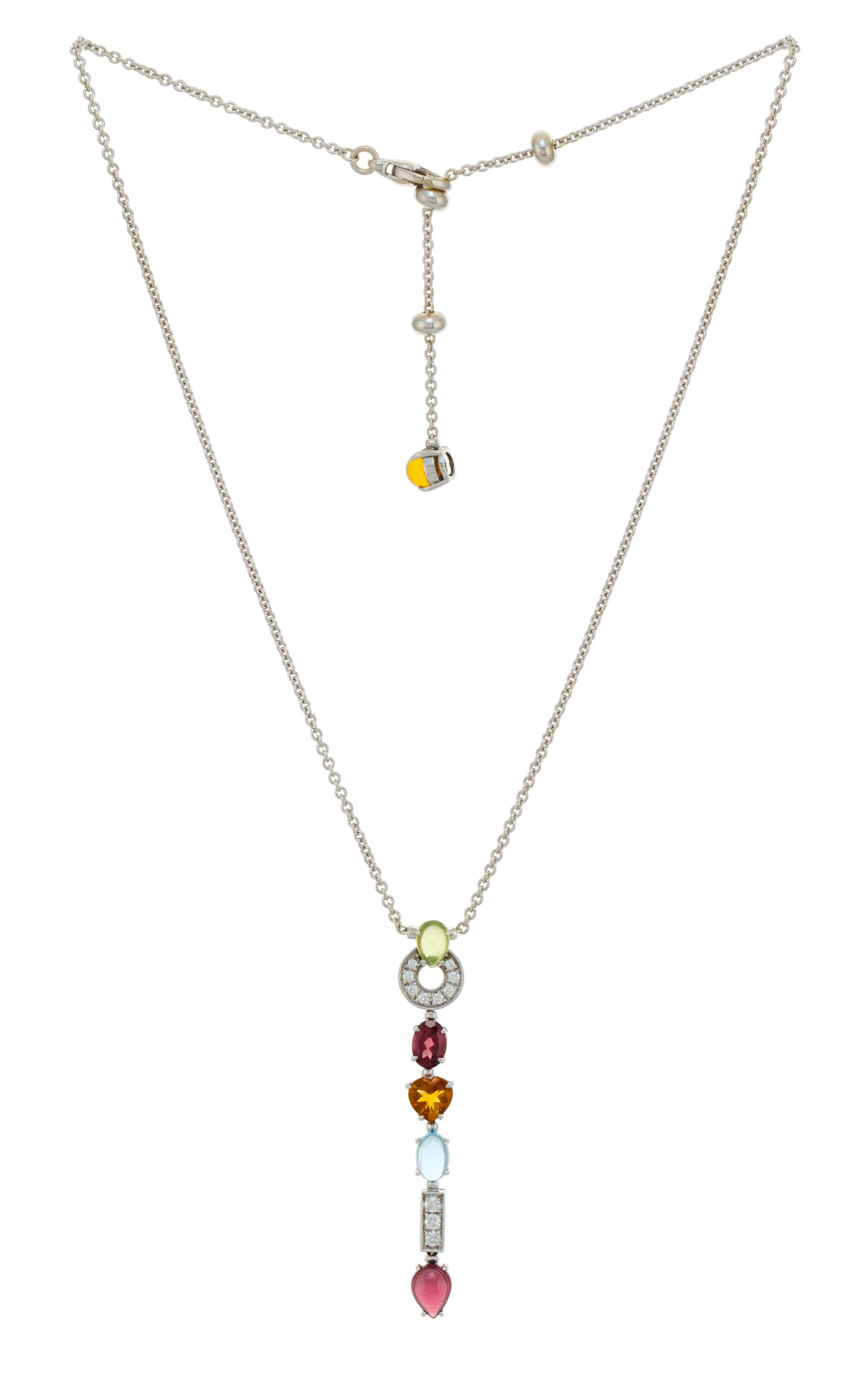 Bulgari, collier or gris 750 à maille forçat retenant un centre serti