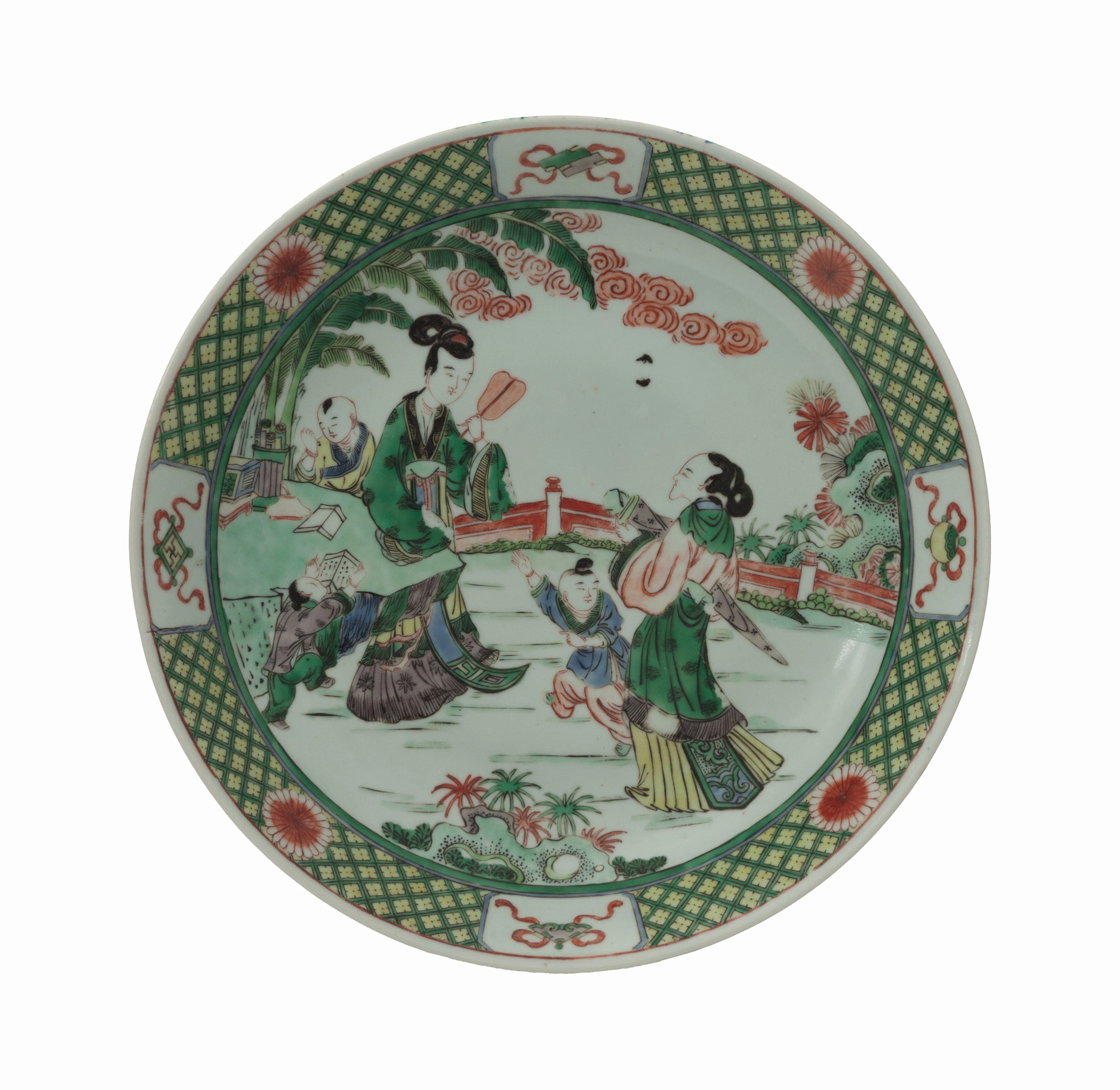 Grand plat creux en porcelaine famille verte, Chine, XIX-XXe s., décor
