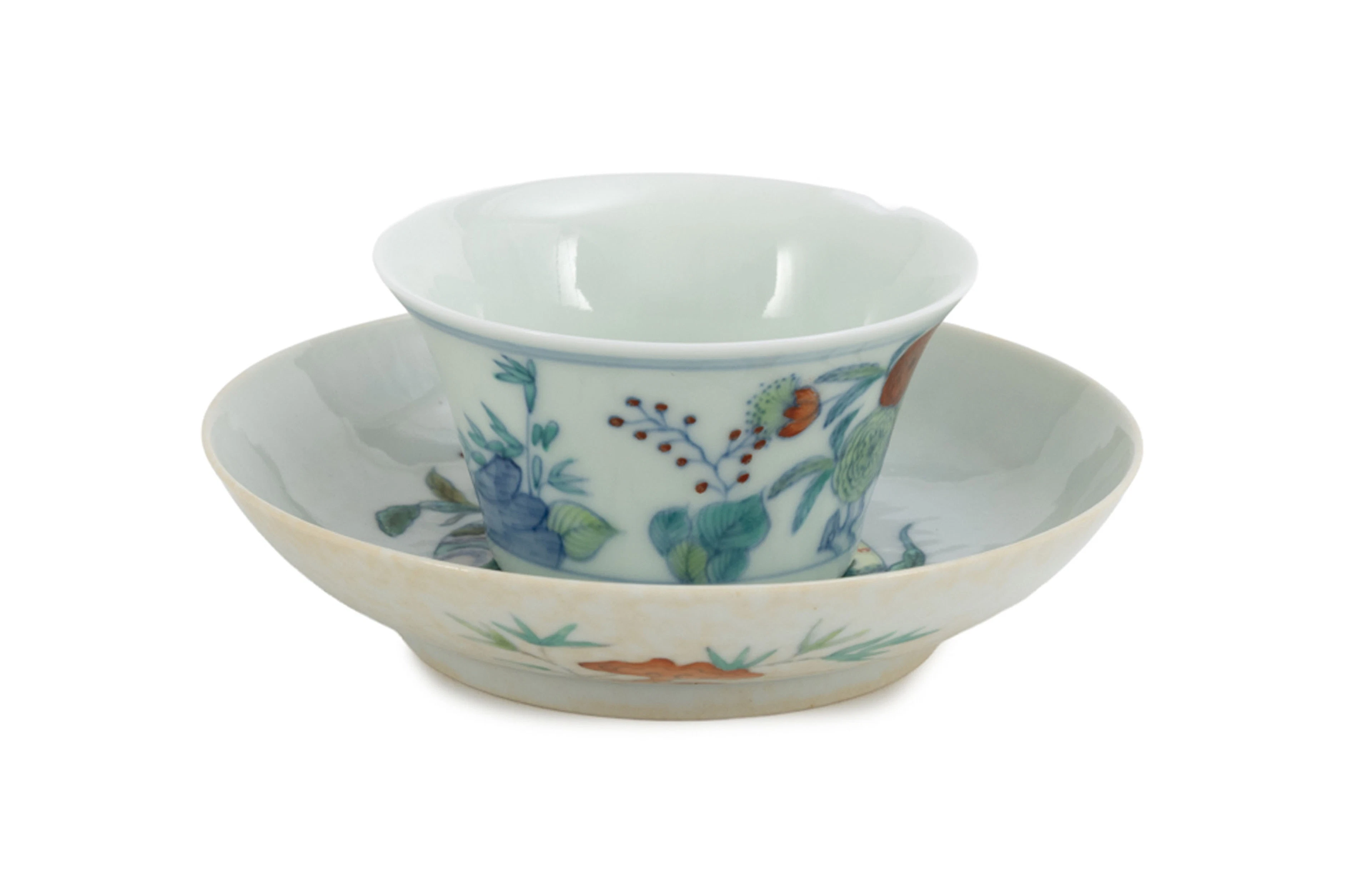 Coupe et soucoupe en porcelaine doucai, Chine, XXe s., la coupe décorée