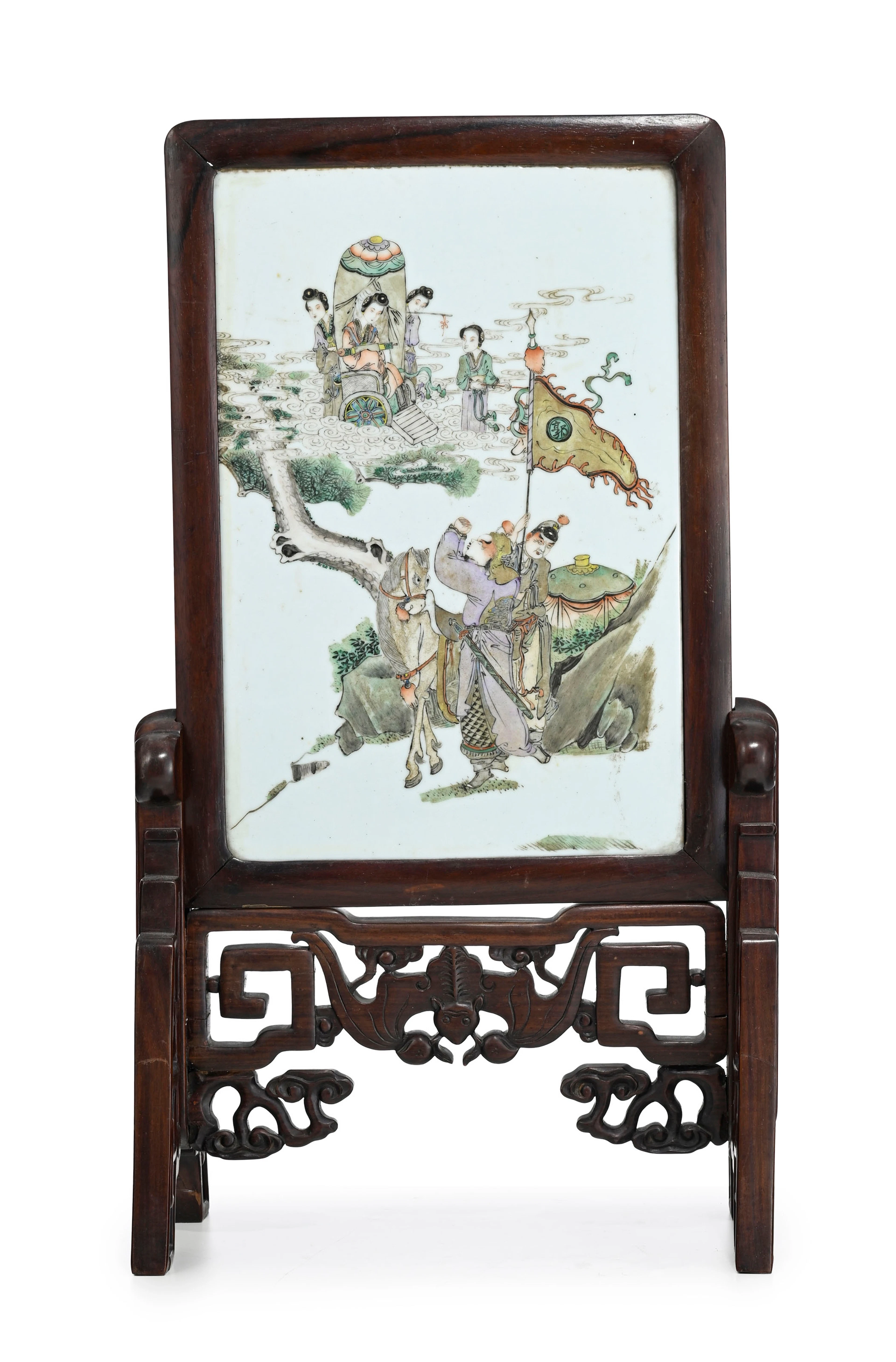 Écran de lettré en porcelaine et bois, Chine, XXe s., décor de personnages