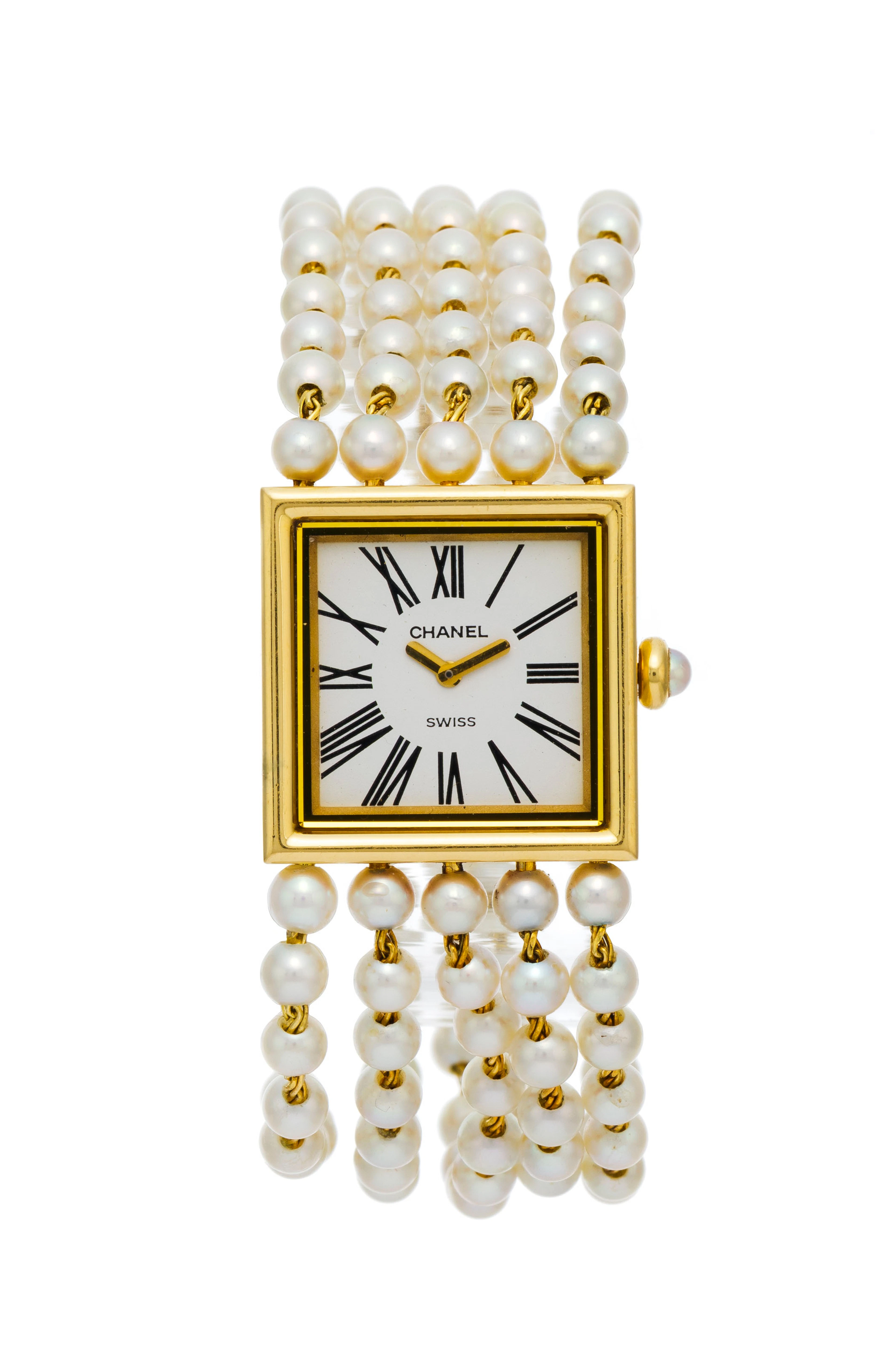Chanel, Mademoiselle, montre en or 750 et 5 rangées de perles de culture