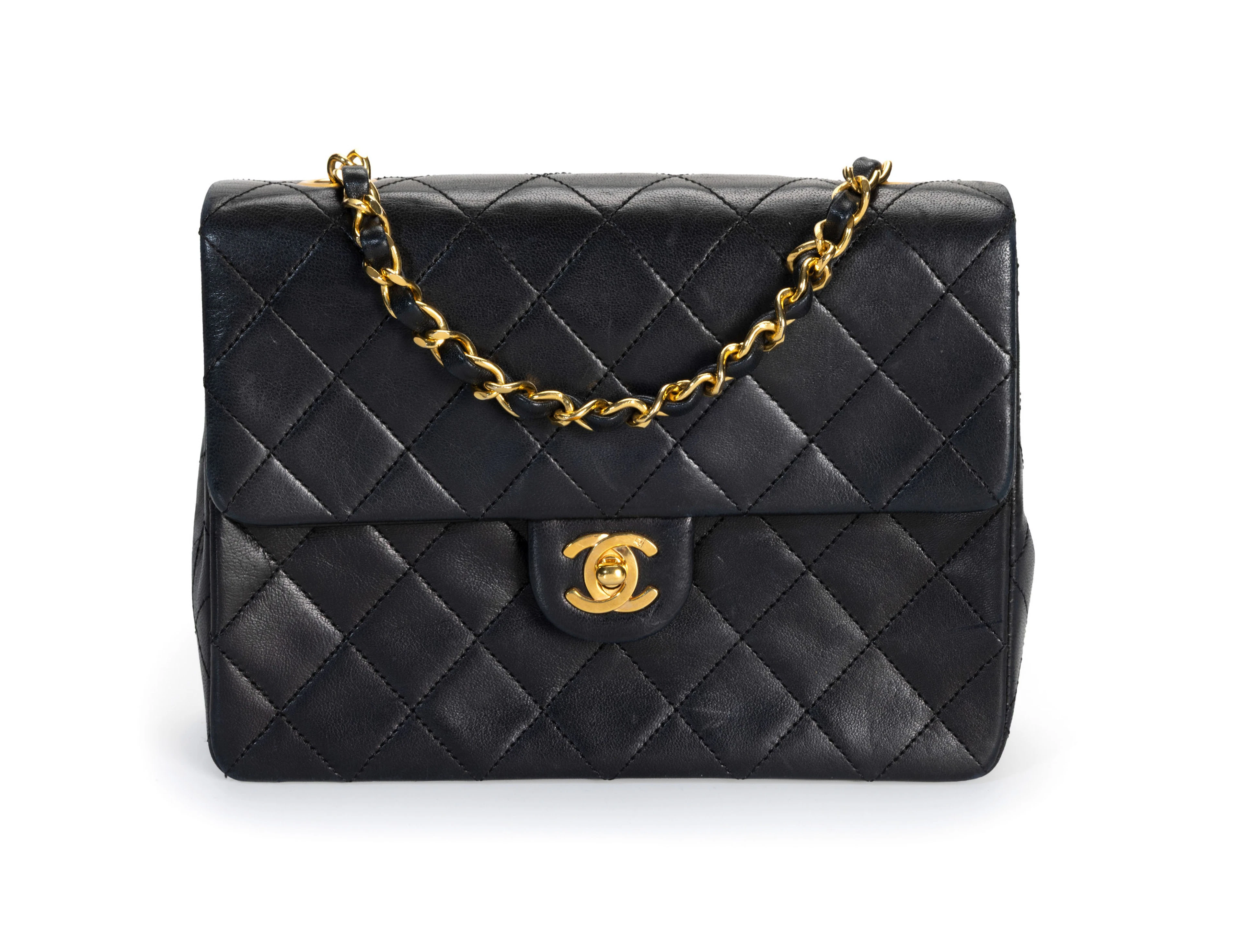 Chanel, sac Timeless Square à rabat simple en cuir noir matelassé