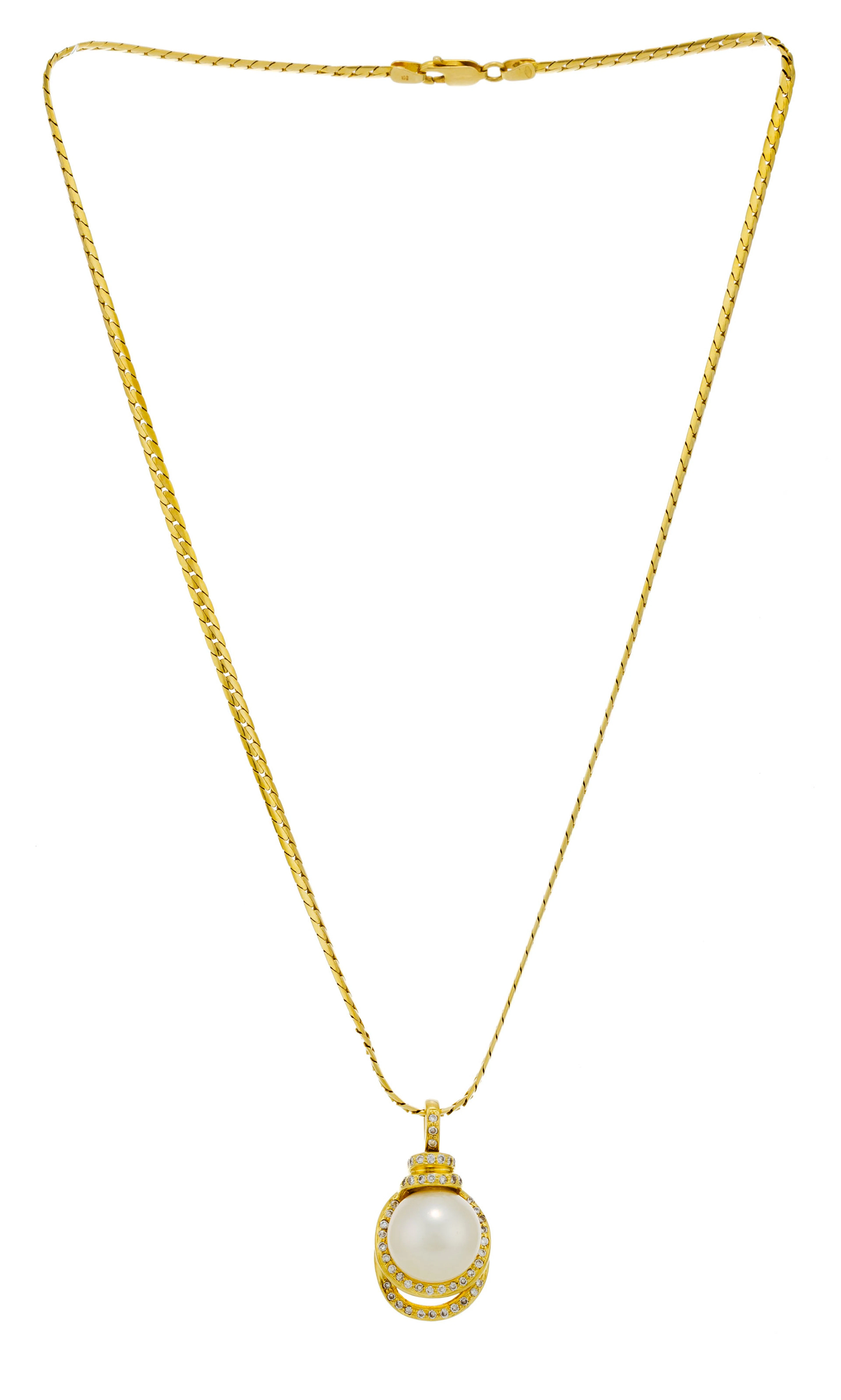 Pendentif or 750 serti d'une perle des mers du Sud (env. 13 mm) rehaussée
