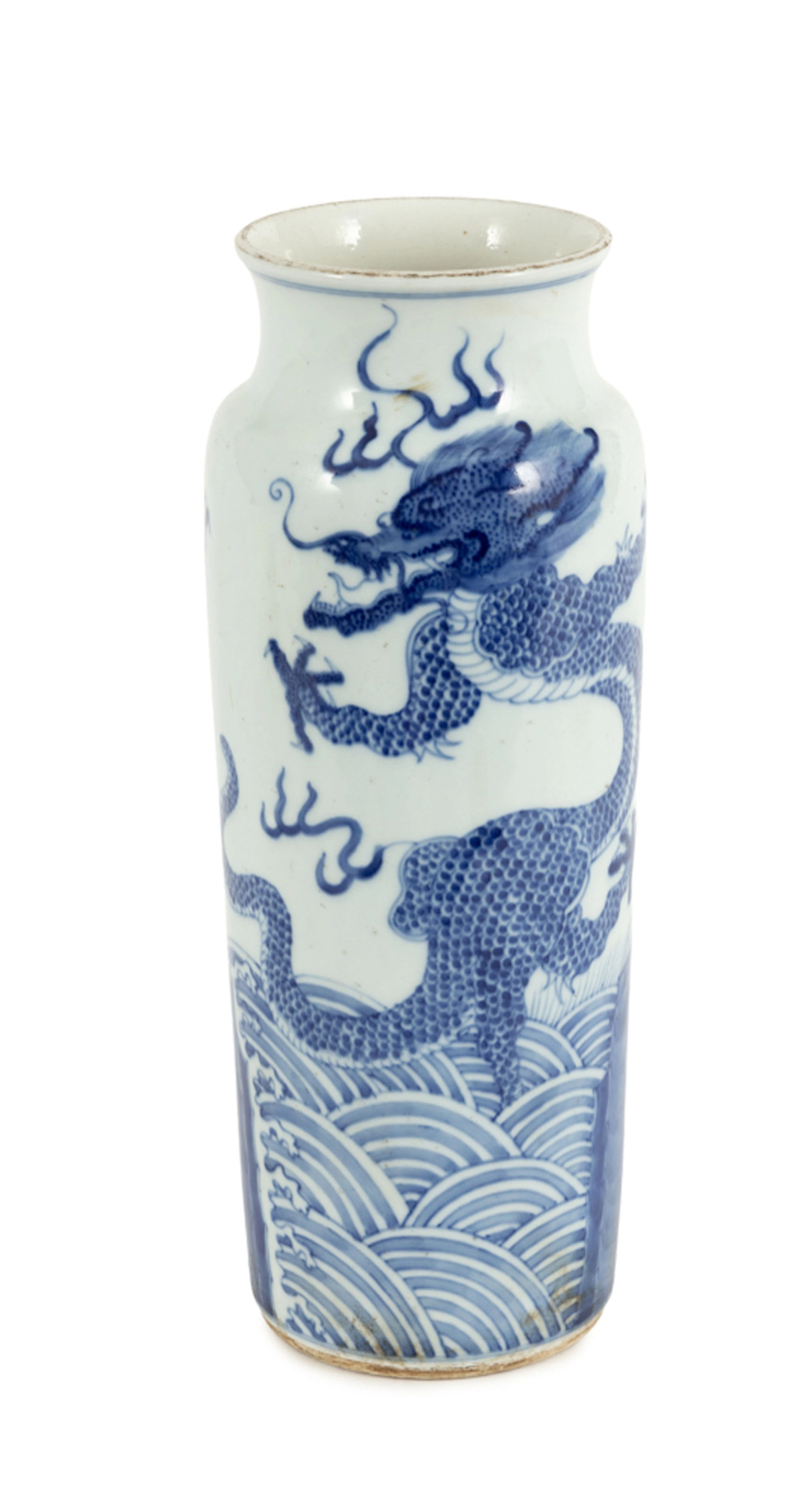 Vase en porcelaine, Chine, XIX-XXe s., décor en bleu de dragons par-dessus