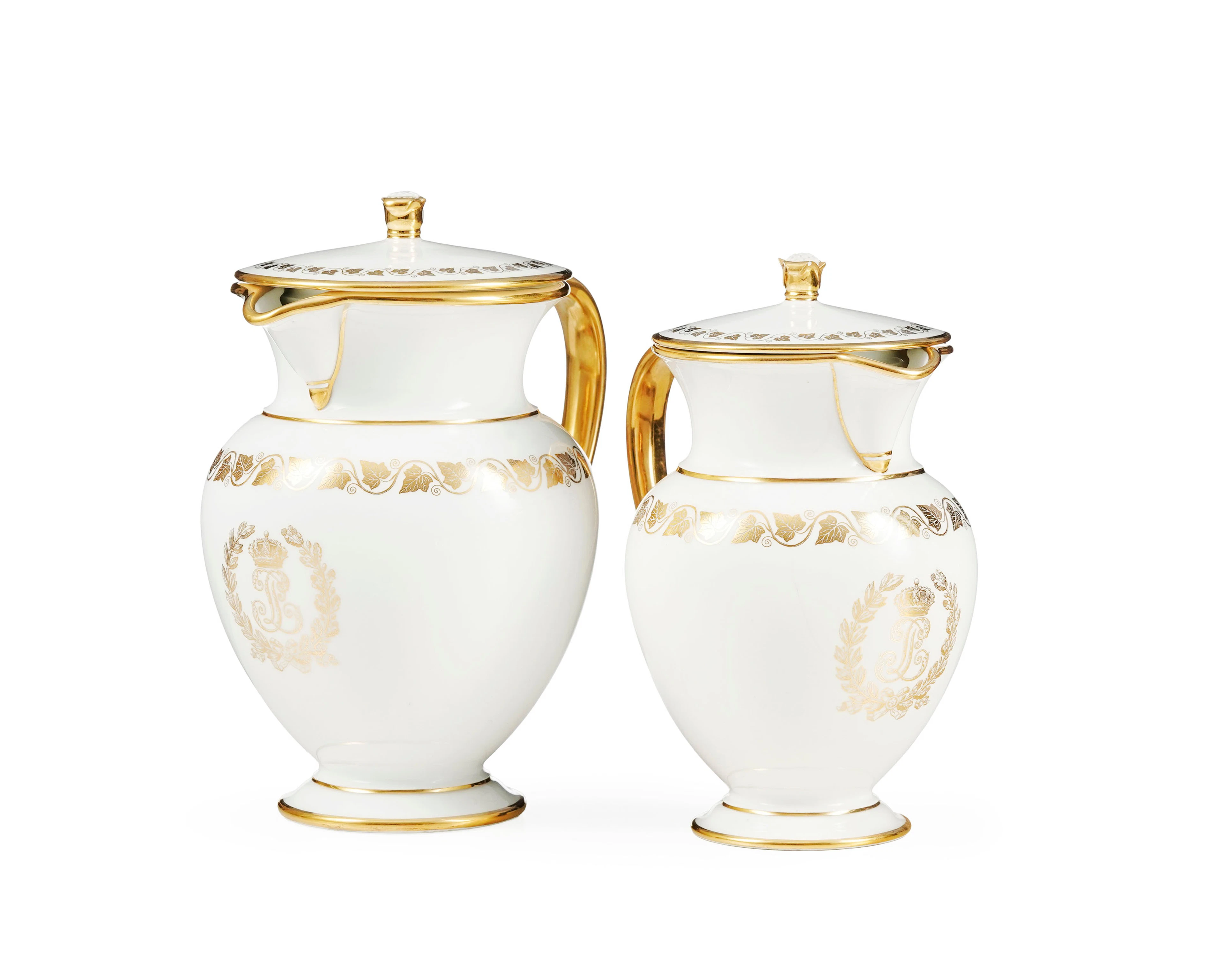 Ensemble de 2 pots à décoction en porcelaine dure de Sèvres, du service