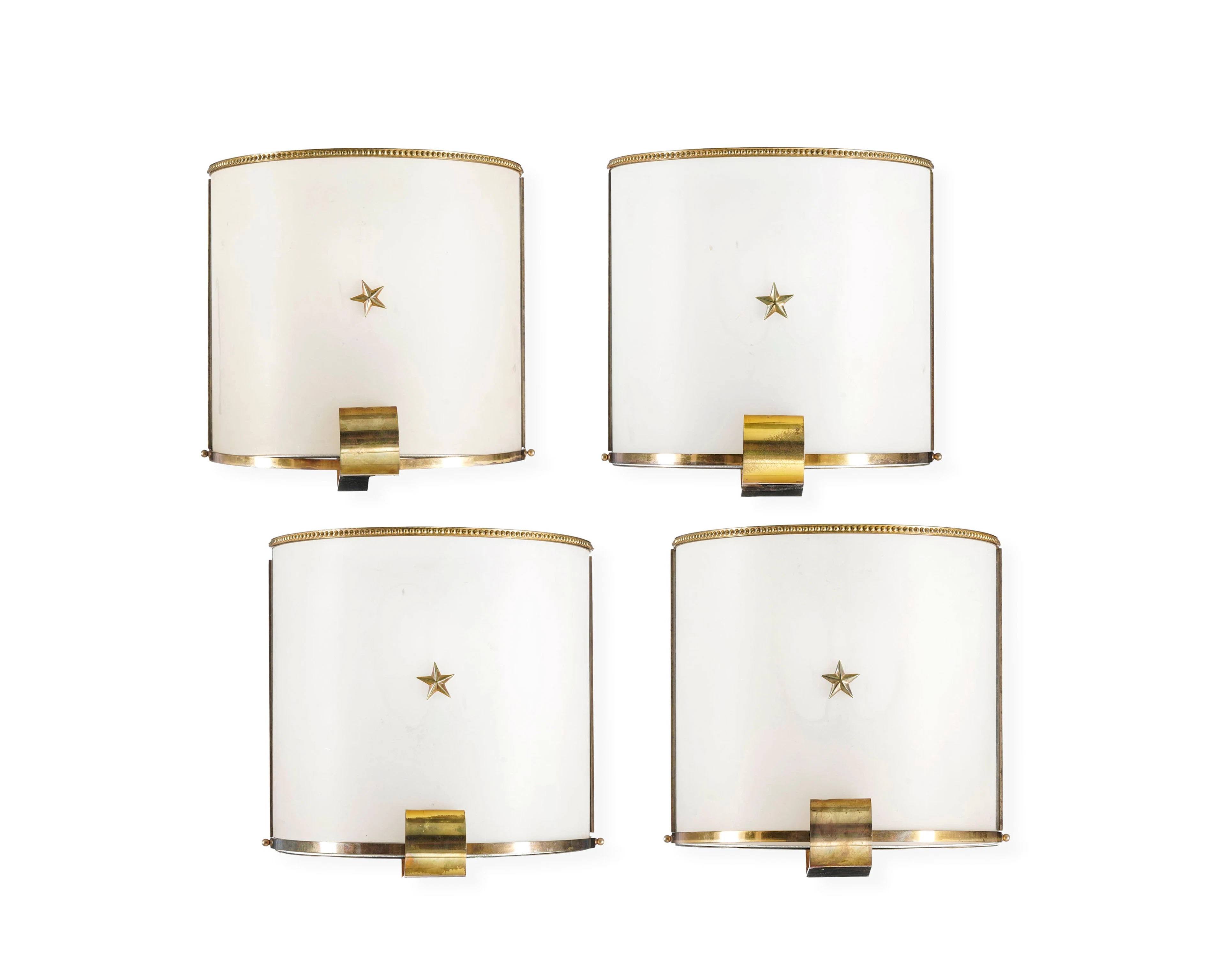Suite de 4 appliques de style Art Deco, XXe s., à structure en laiton