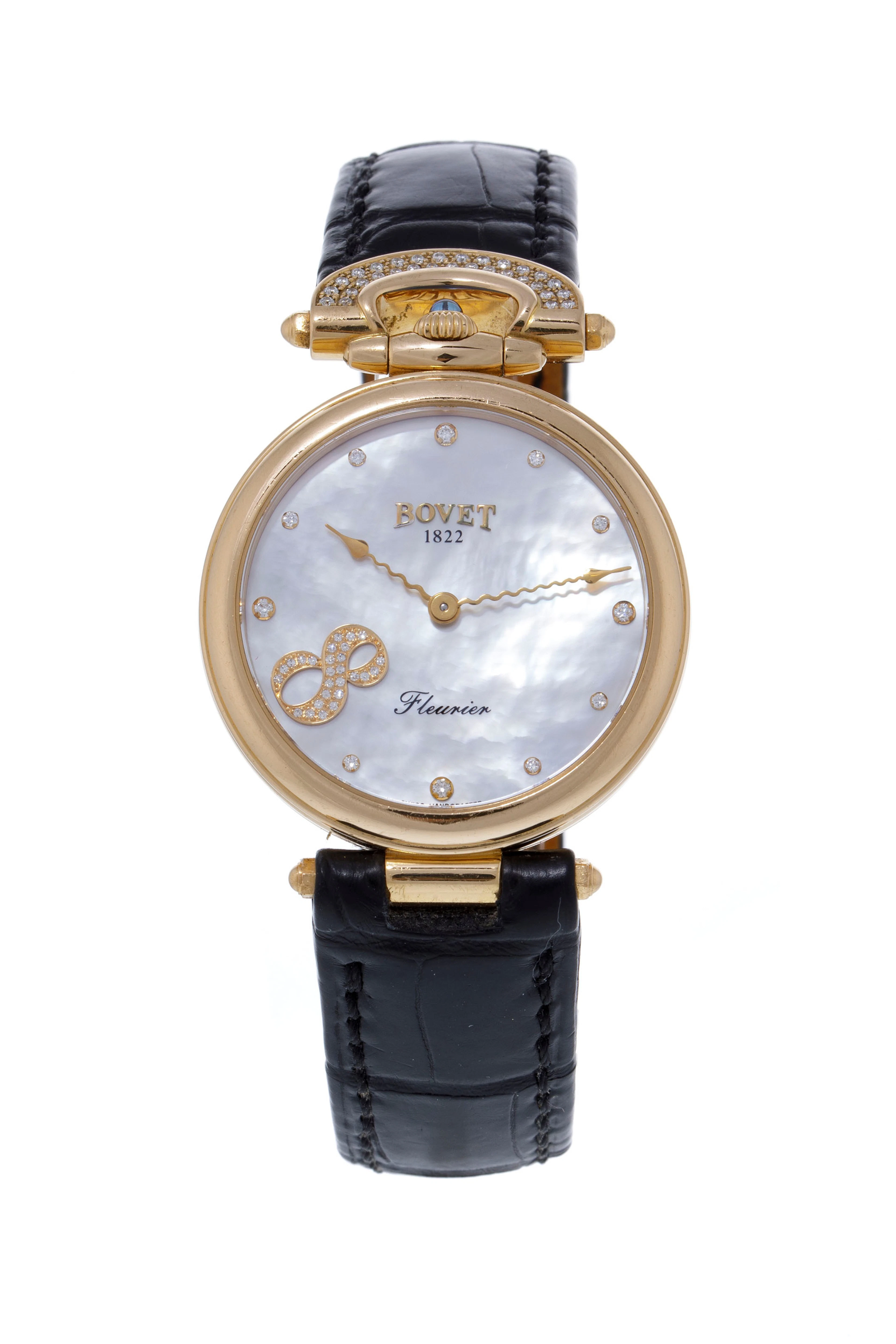 Bovet, montre en or rose 750 ornée d'un cadran en nacre et sertie