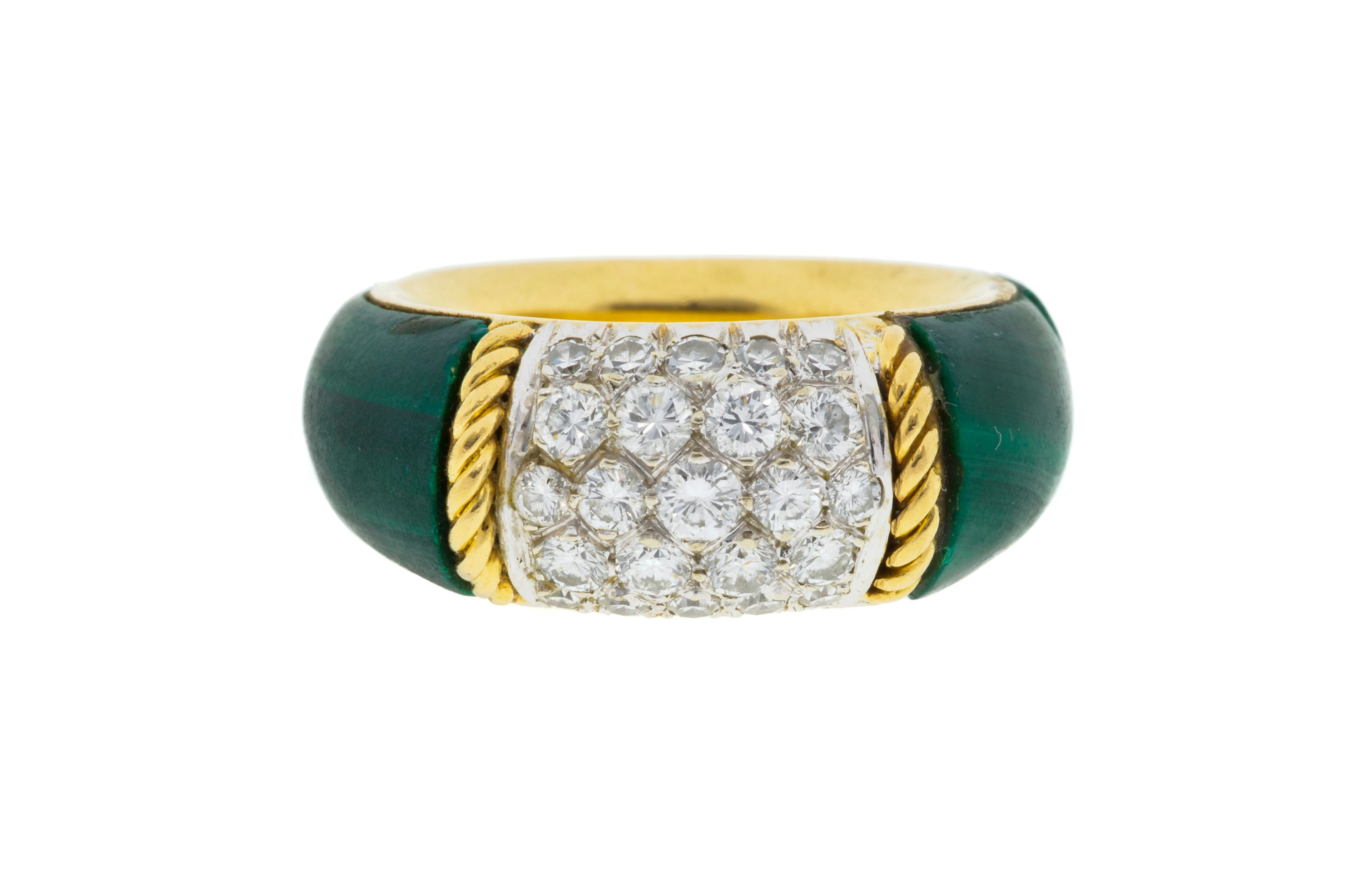 Bague 2 ors 750 sertie d'une bande de diamants taille brillant et